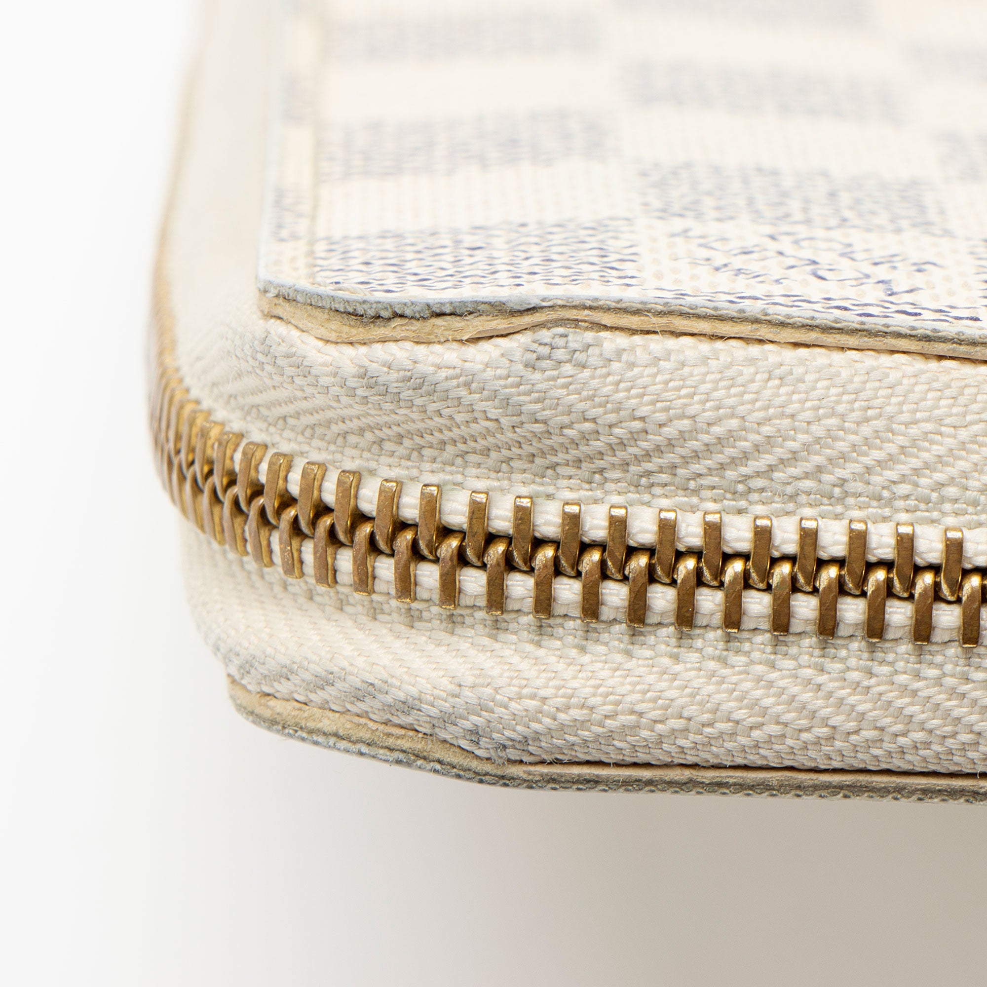 Louis Vuitton Damier Azur Zippy Wallet