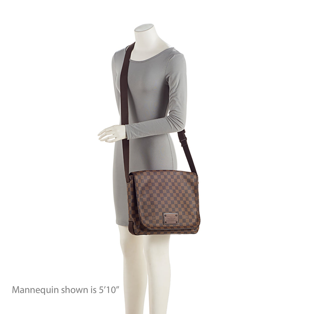 Louis Vuitton Damier Ebene Brooklyn MM Messenger Bag (SHF-4EzJH2)