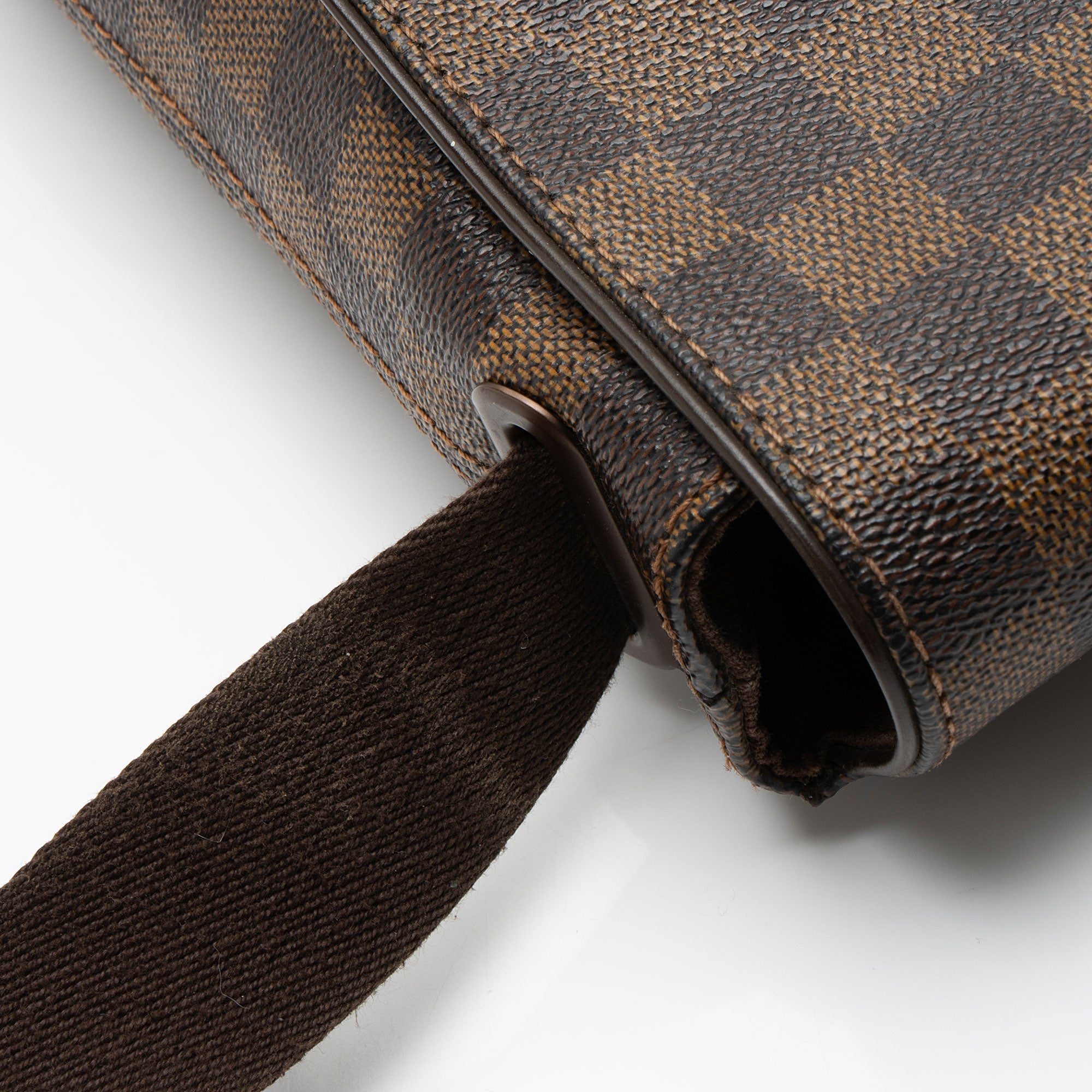 Louis Vuitton Damier Ebene Brooklyn MM Messenger