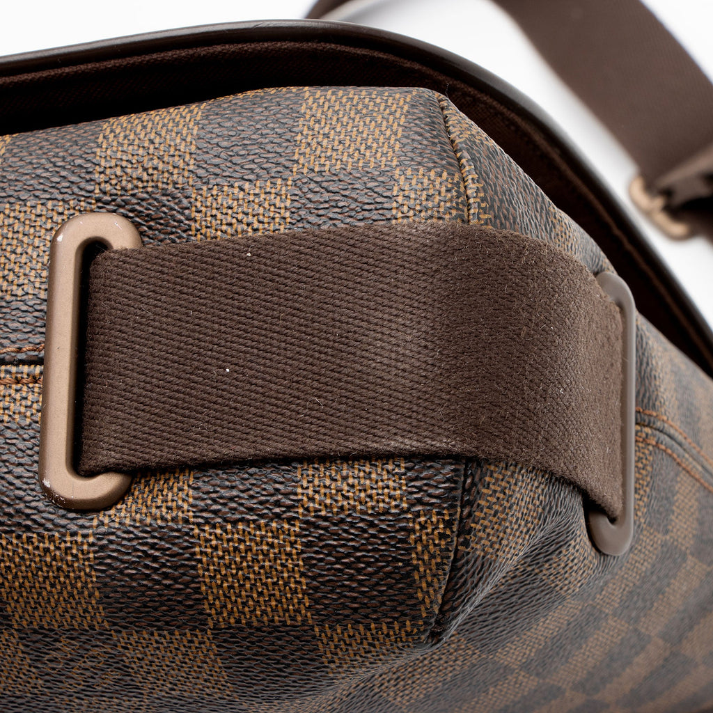 Louis Vuitton Damier Ebene Brooklyn MM Messenger