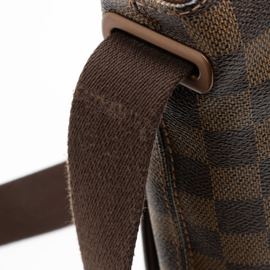 Louis Vuitton Damier Ebene Brooklyn MM Messenger