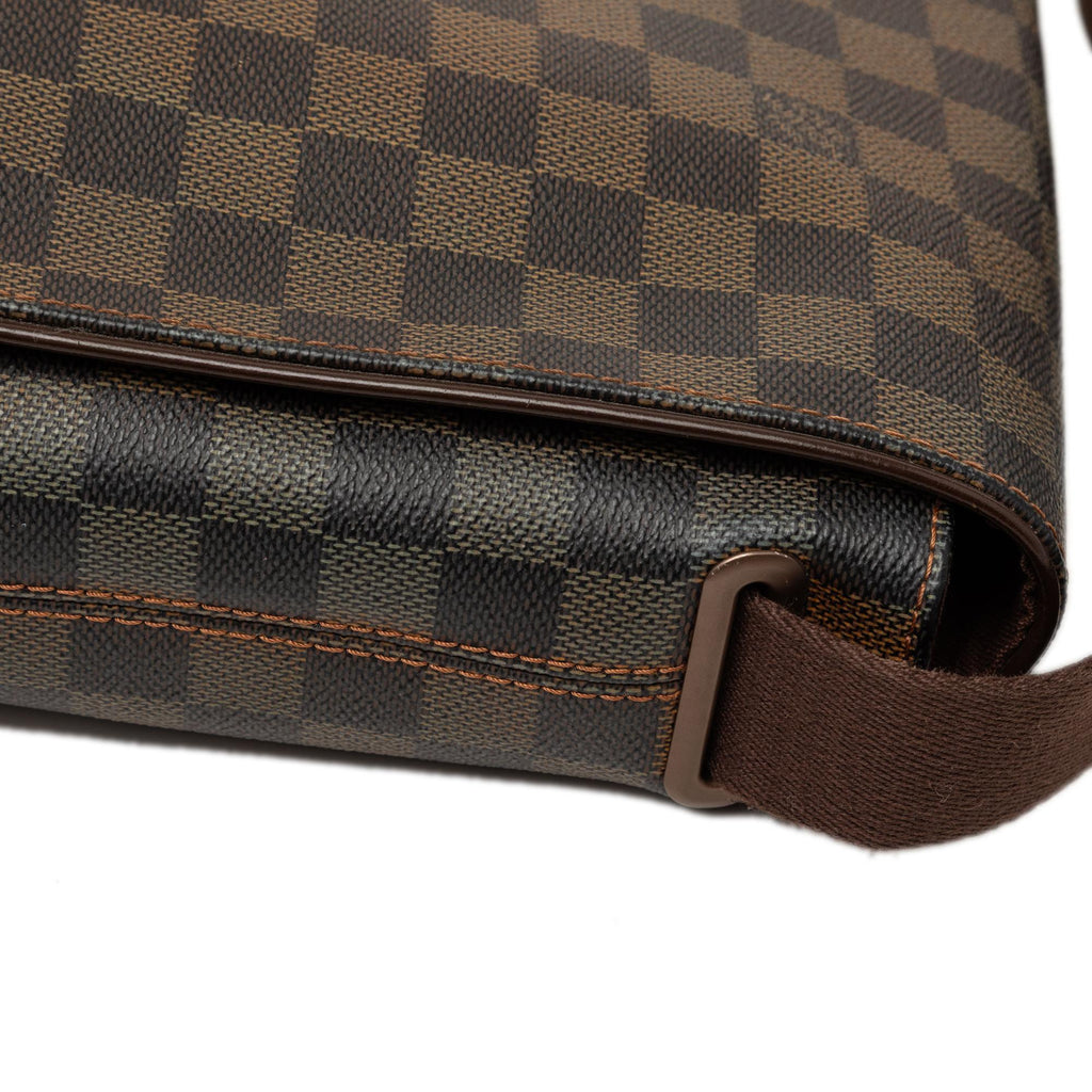 Louis Vuitton Damier Ebene Brooklyn MM