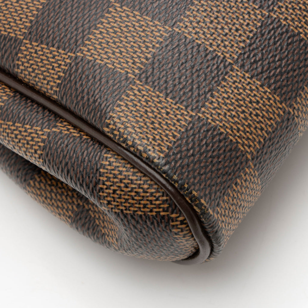 Louis Vuitton Damier Ebene Eva Clutch