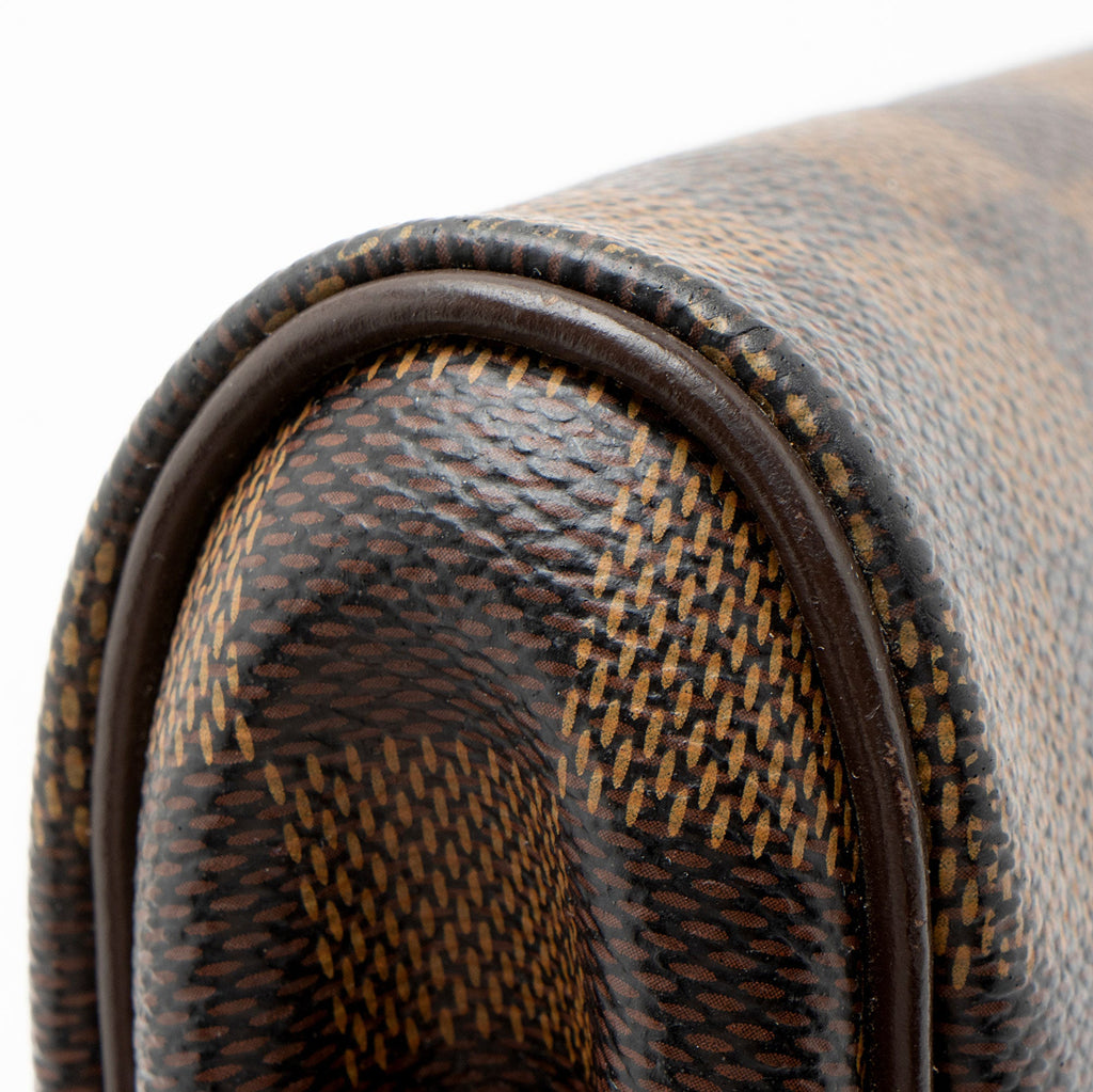 Louis Vuitton Damier Ebene Eva Clutch