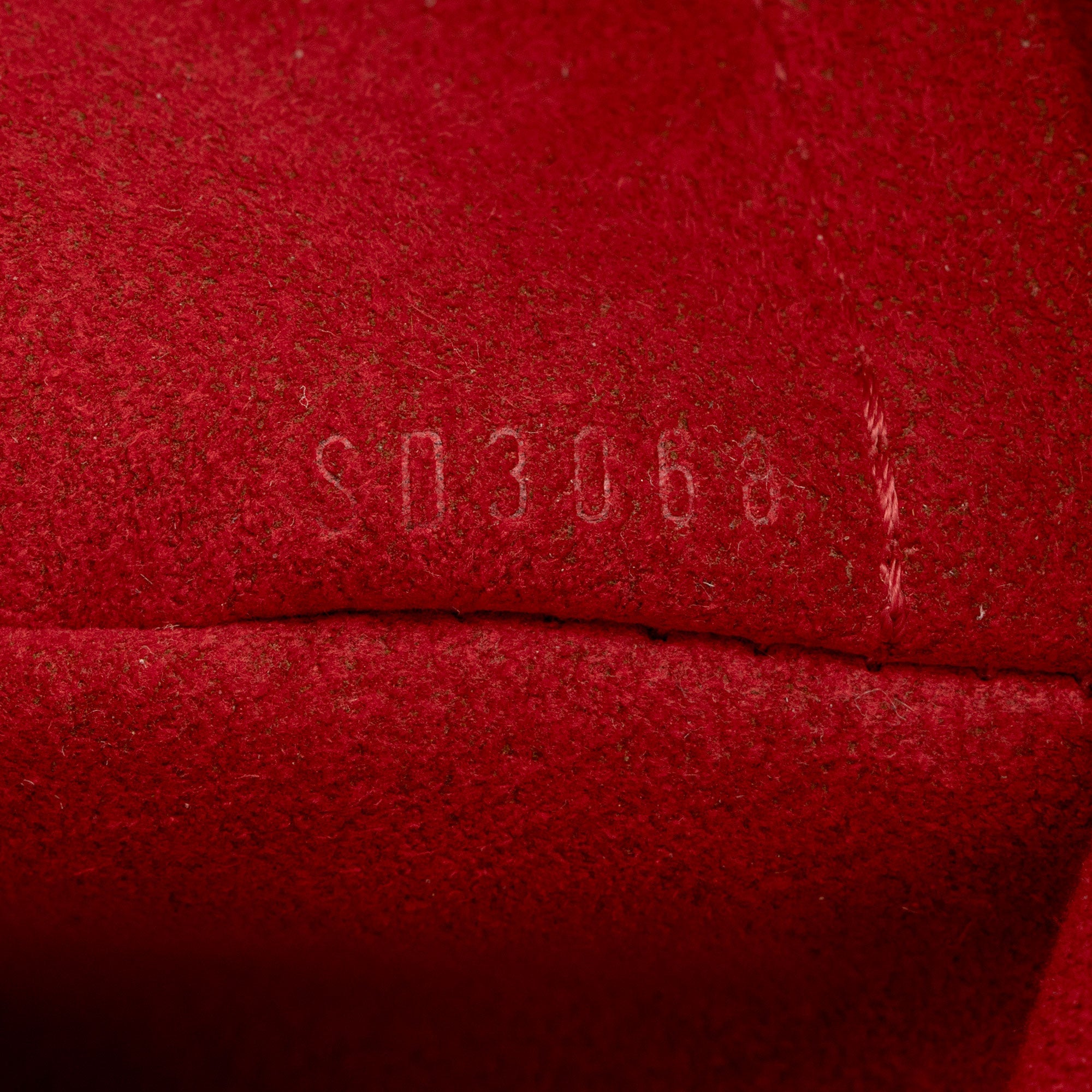 Louis Vuitton Damier Ebene Hampstead MM Tote (SHF-tcbGam)