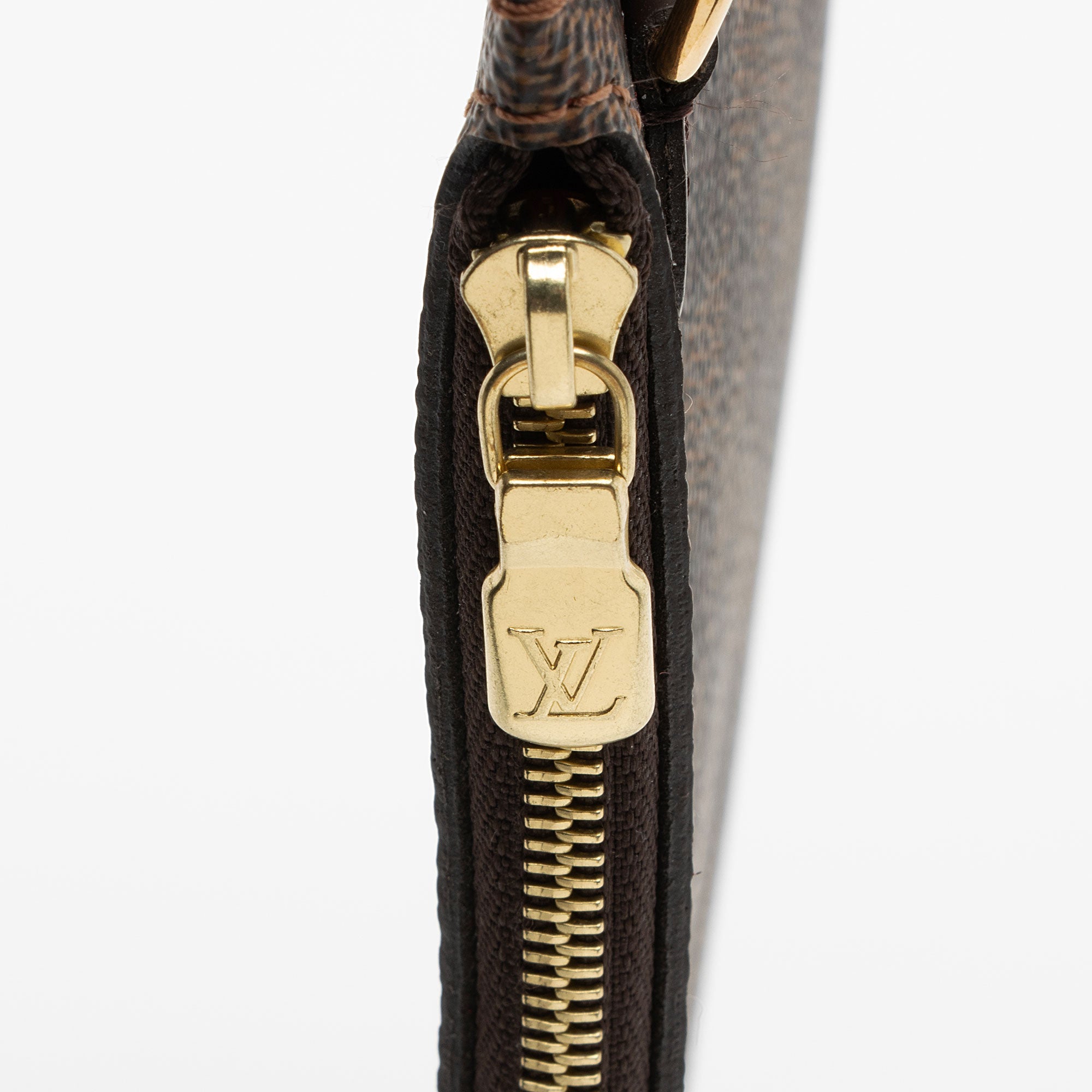 Louis Vuitton Damier Ebene Neverfull MM Pochette (SHF-JnJKpe)