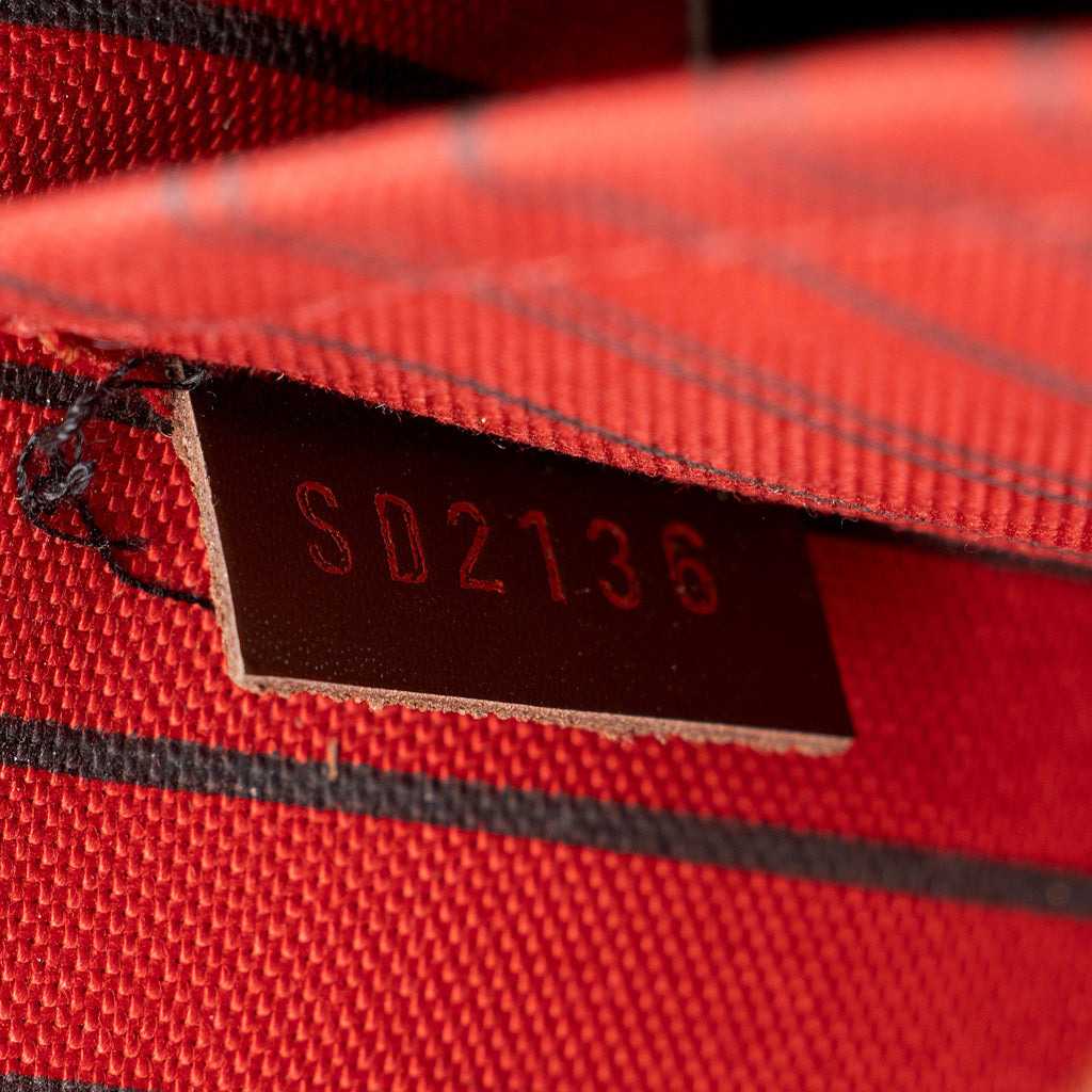Louis Vuitton Damier Ebene Neverfull MM Pochette