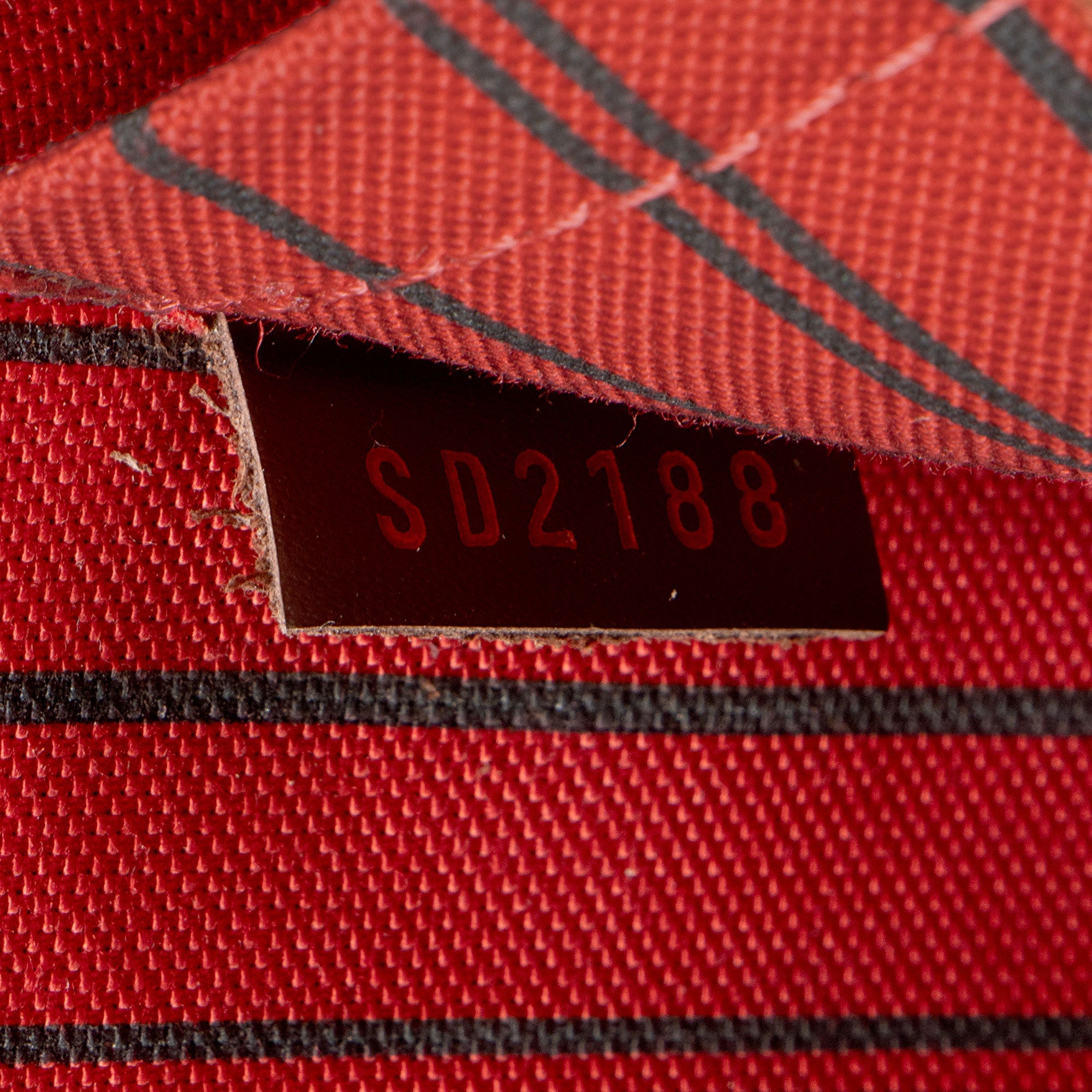 Louis Vuitton Damier Ebene Neverfull MM Pochette