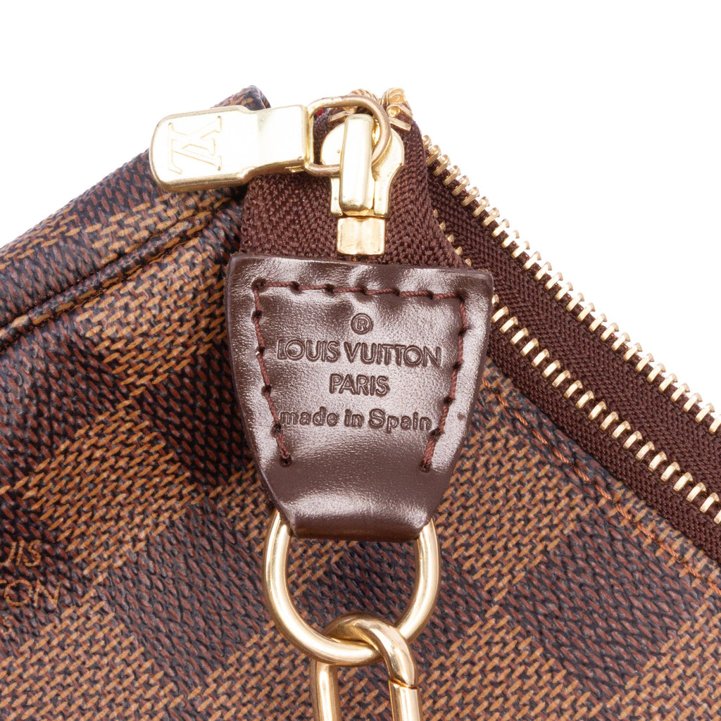 Louis Vuitton Damier Ebene Pochette Accessoires
