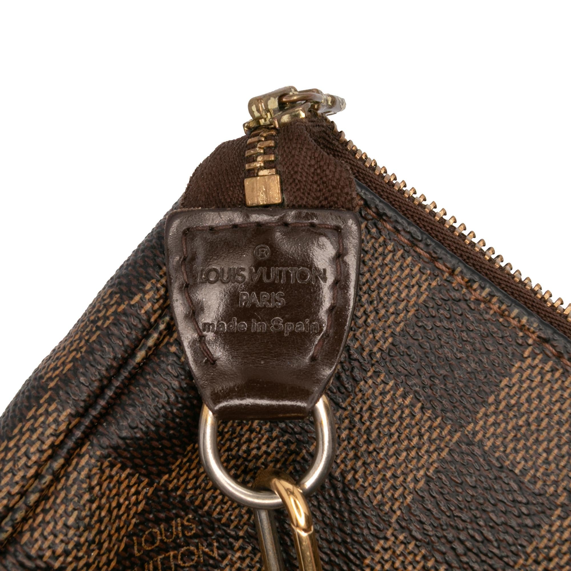 Louis Vuitton Damier Ebene Pochette Accessoires
