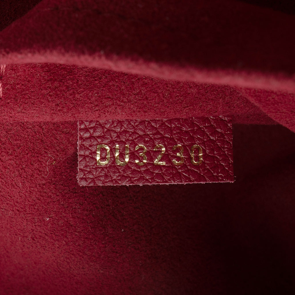 Louis Vuitton Damier Ebene Riverside Tote (SHF-lvruce)