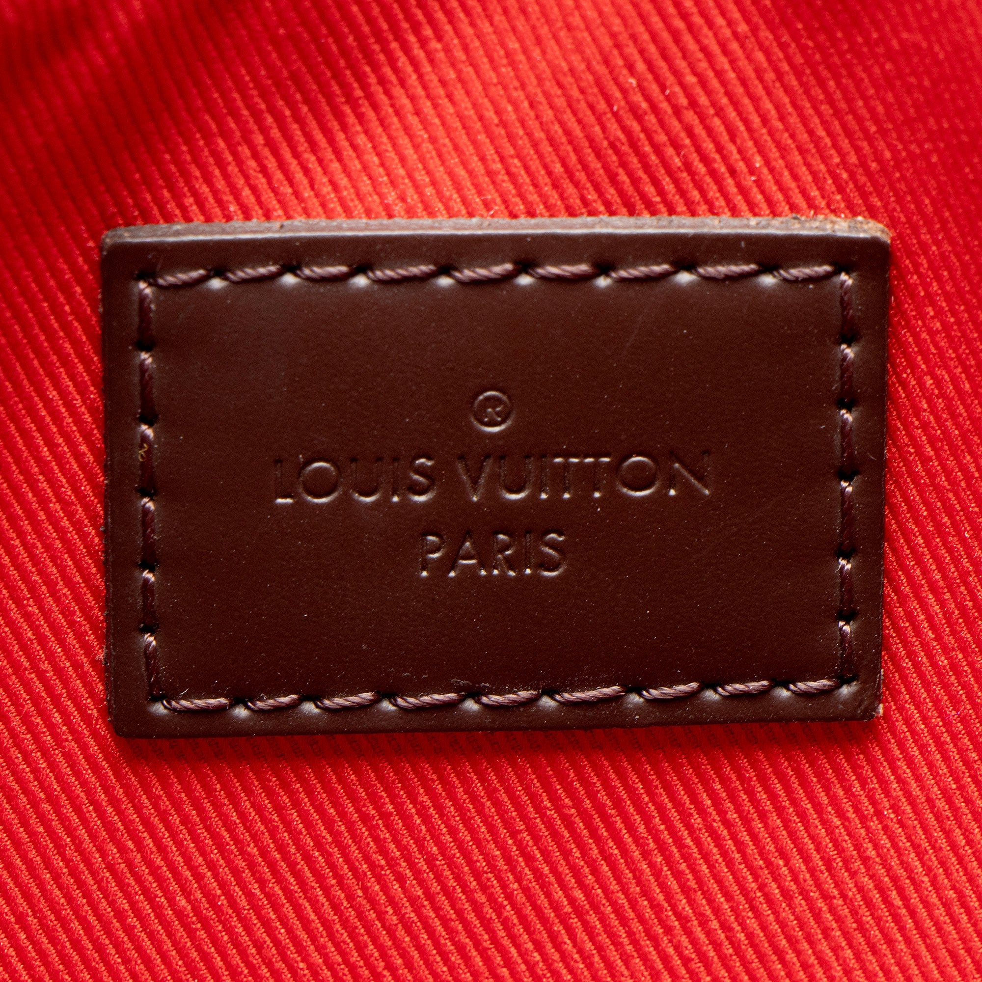 Louis Vuitton Damier Ebene South Bank Besace Shoulder Bag