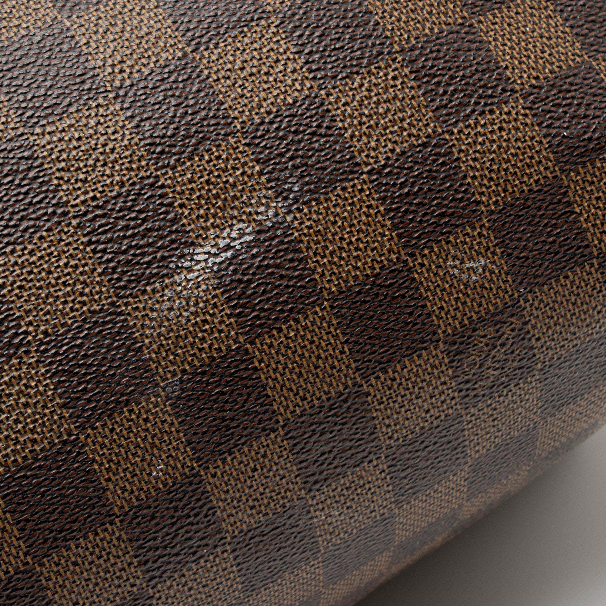 Louis Vuitton Damier Ebene Speedy 30 Satchel (SHF-yrMtsc)