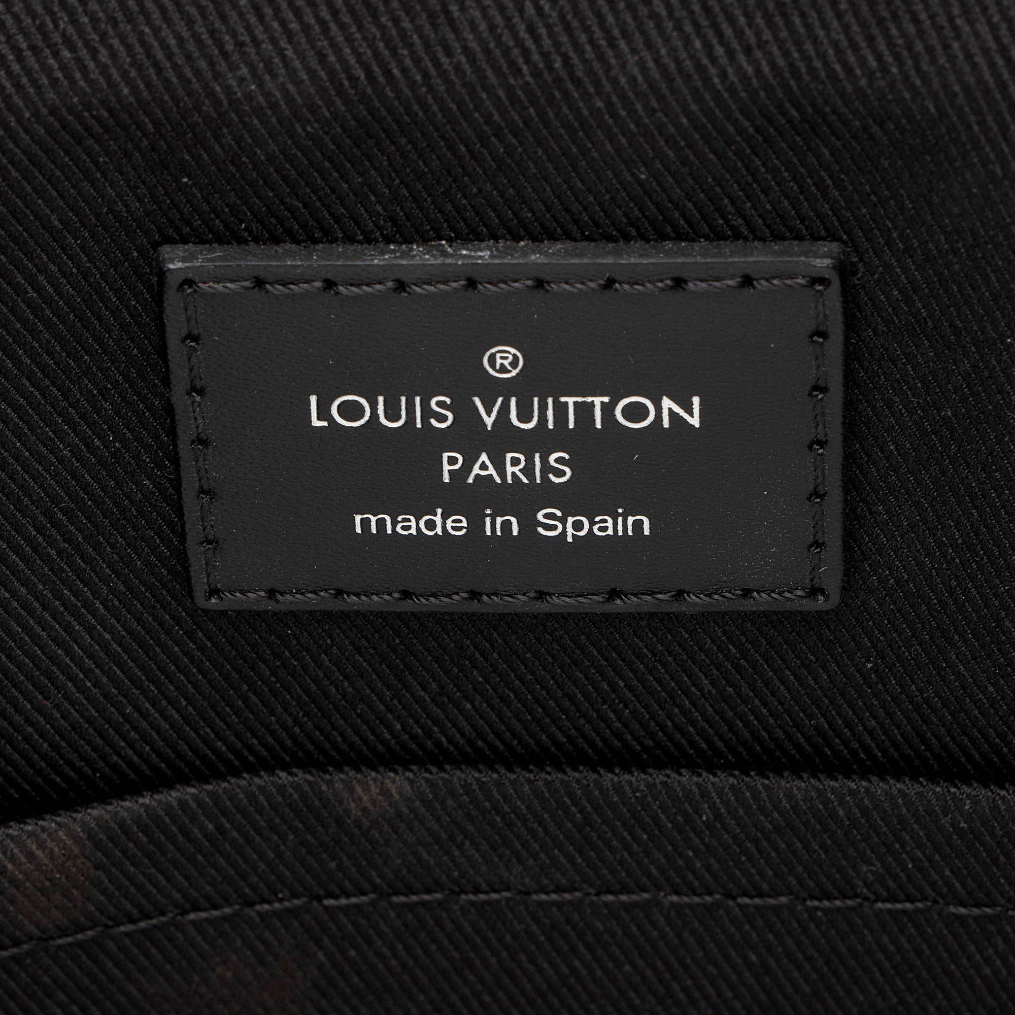 Louis Vuitton Damier Graphite Alps District PM Messenger