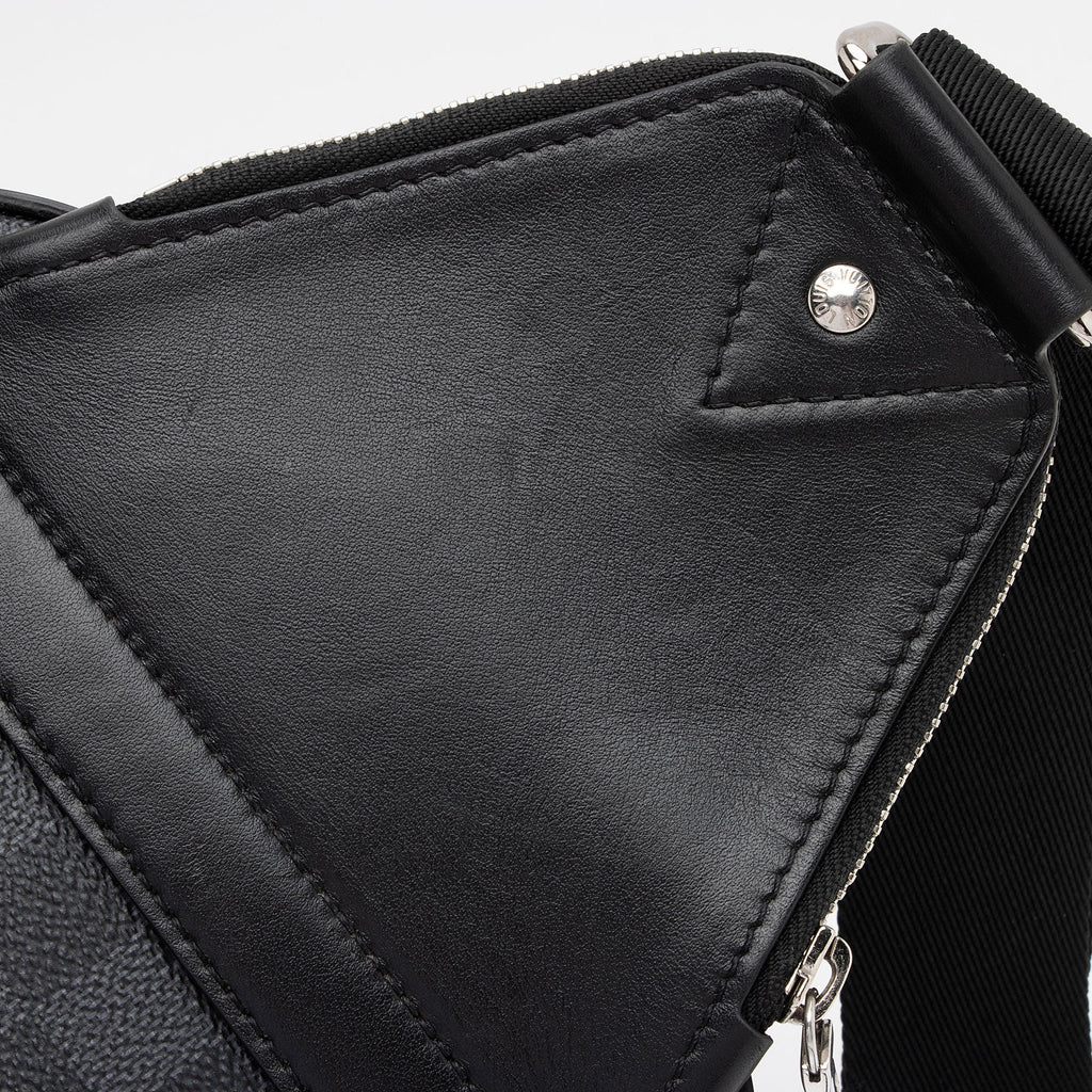Louis Vuitton Damier Graphite Avenue Sling NM Bag (SHF-mLOnCW)