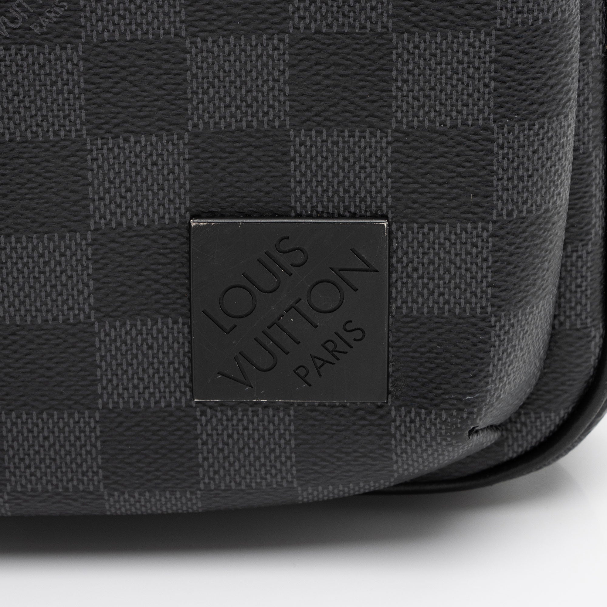 Louis Vuitton Damier Graphite Avenue Sling NM Bag (SHF-mLOnCW)