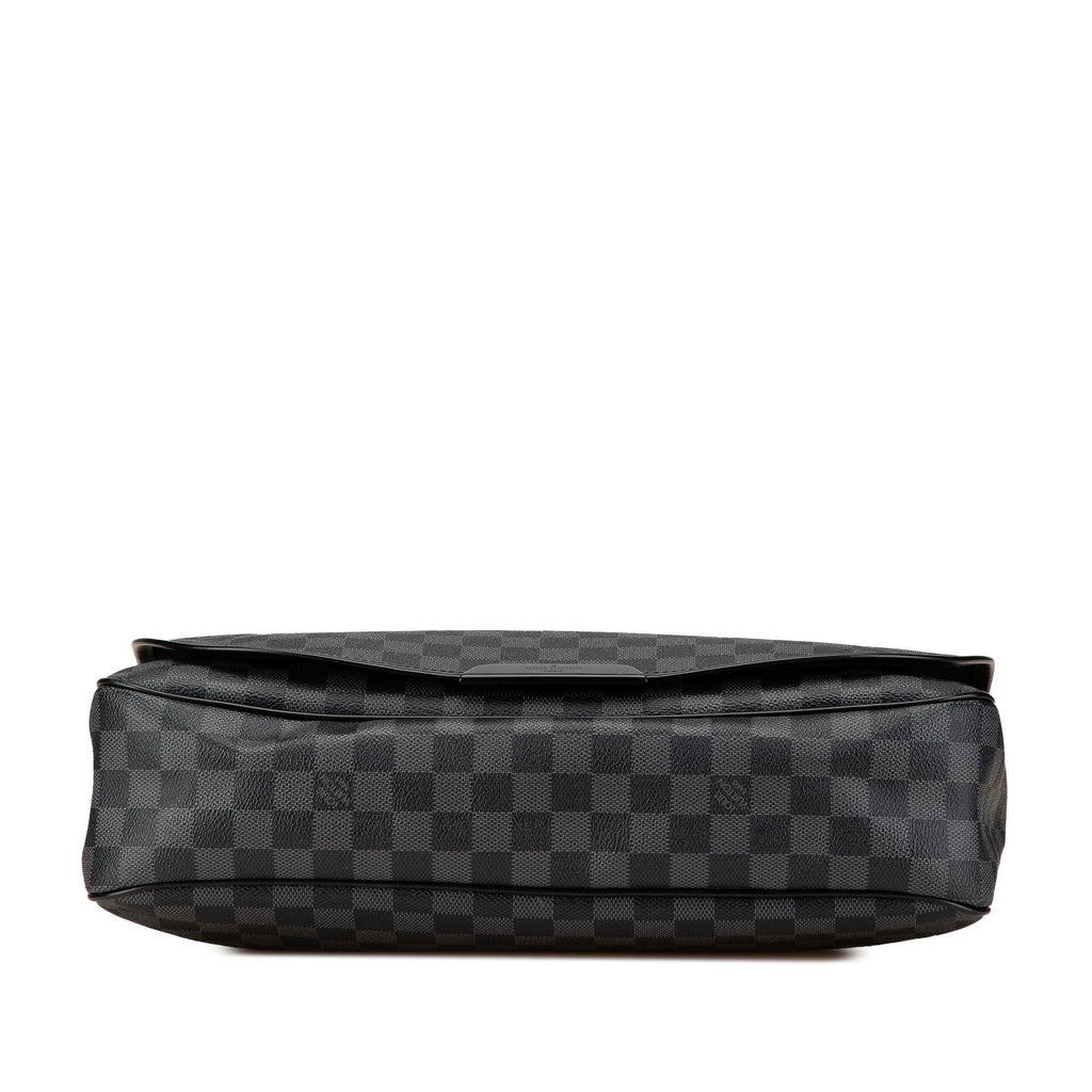 Louis Vuitton Damier Graphite Daniel MM