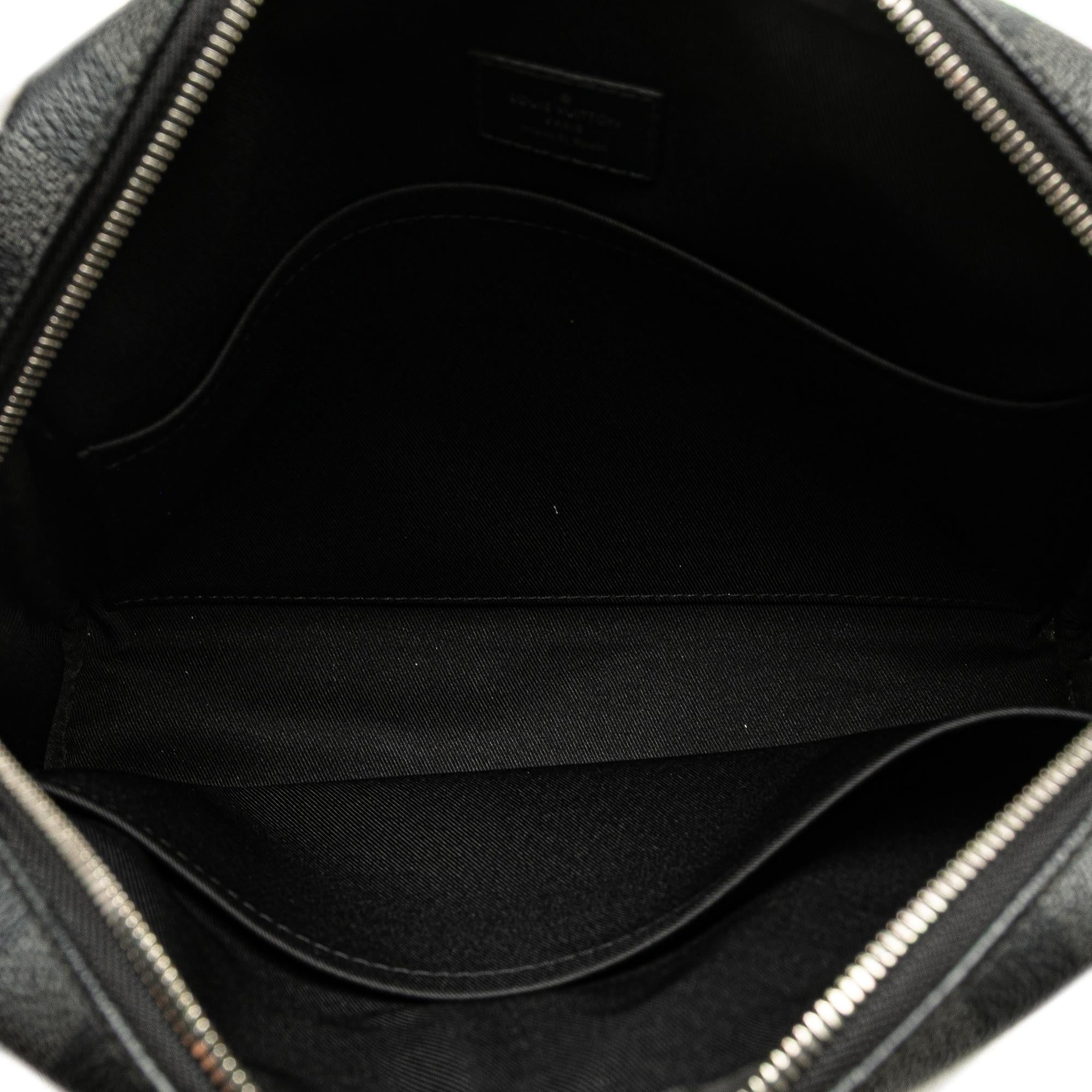 Louis Vuitton Damier Graphite Dayton Reporter PM