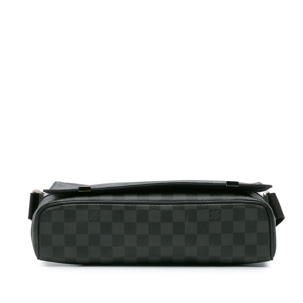 Louis Vuitton Damier Graphite District MM