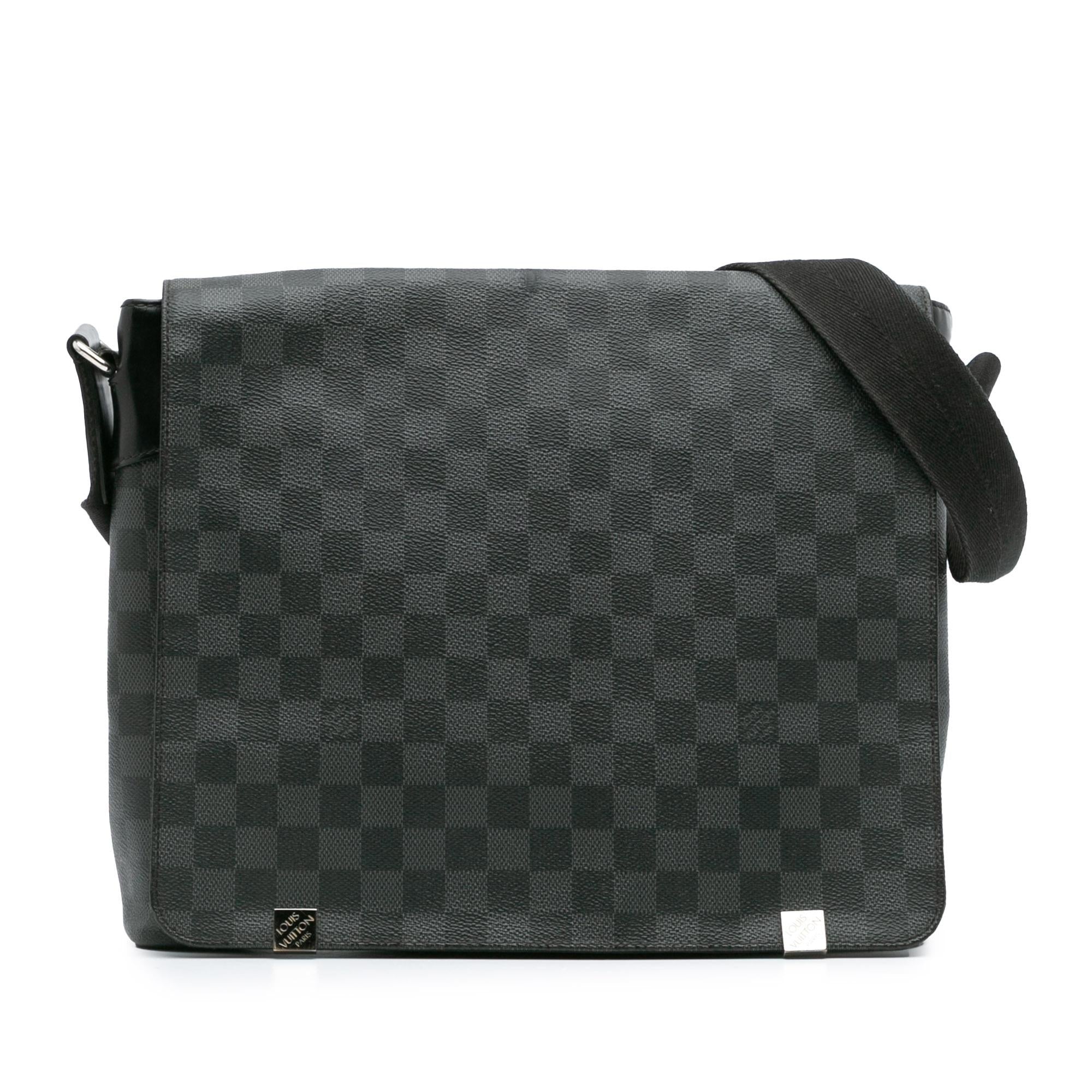 Louis Vuitton Damier Graphite District MM