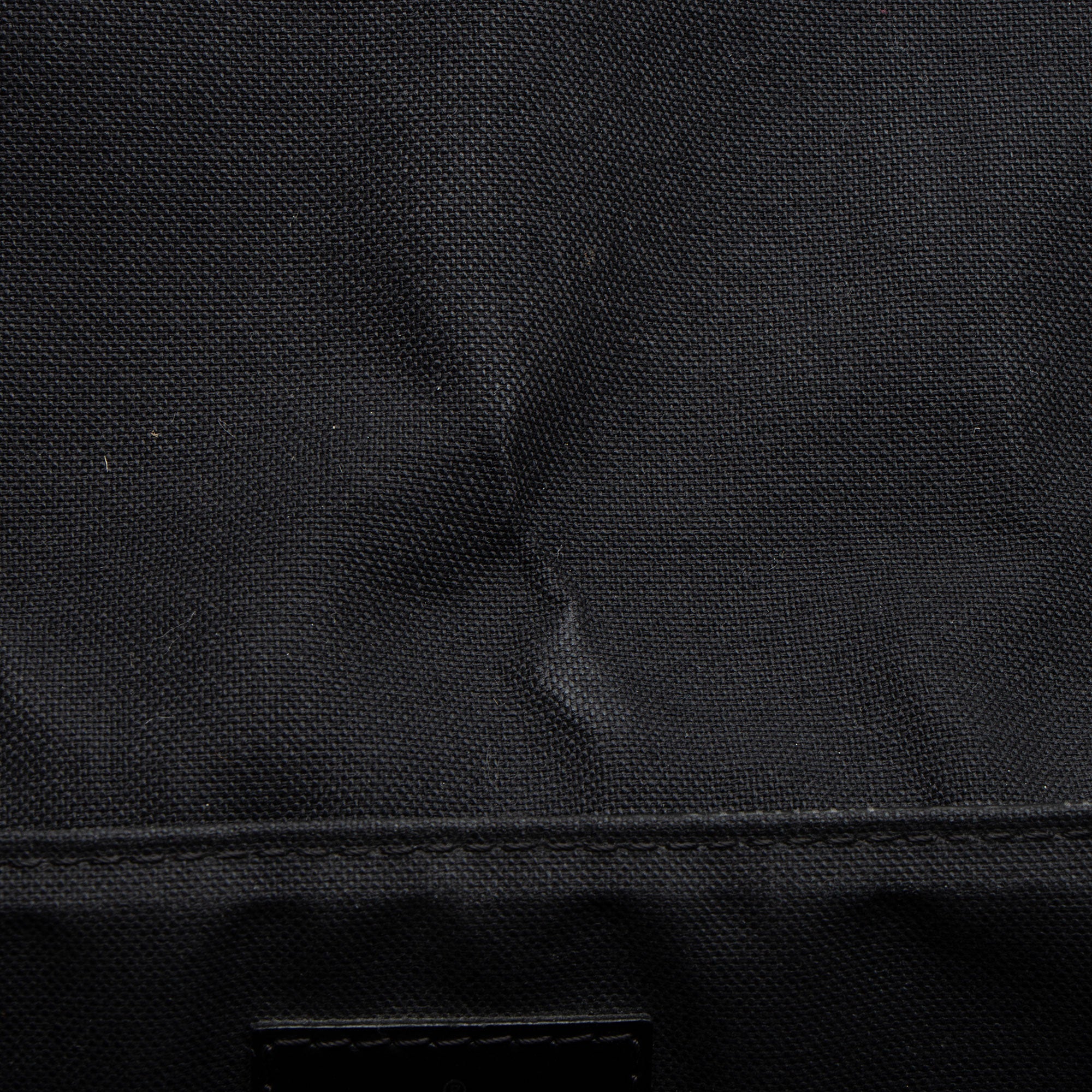 Louis Vuitton Damier Graphite District PM Messenger
