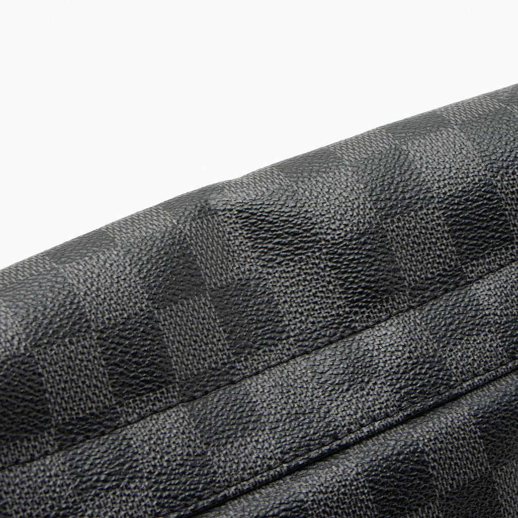 Louis Vuitton Damier Graphite District PM Messenger