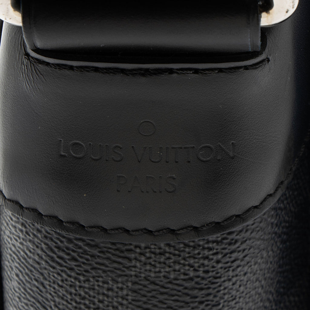 Louis Vuitton Damier Graphite District PM NM Messenger