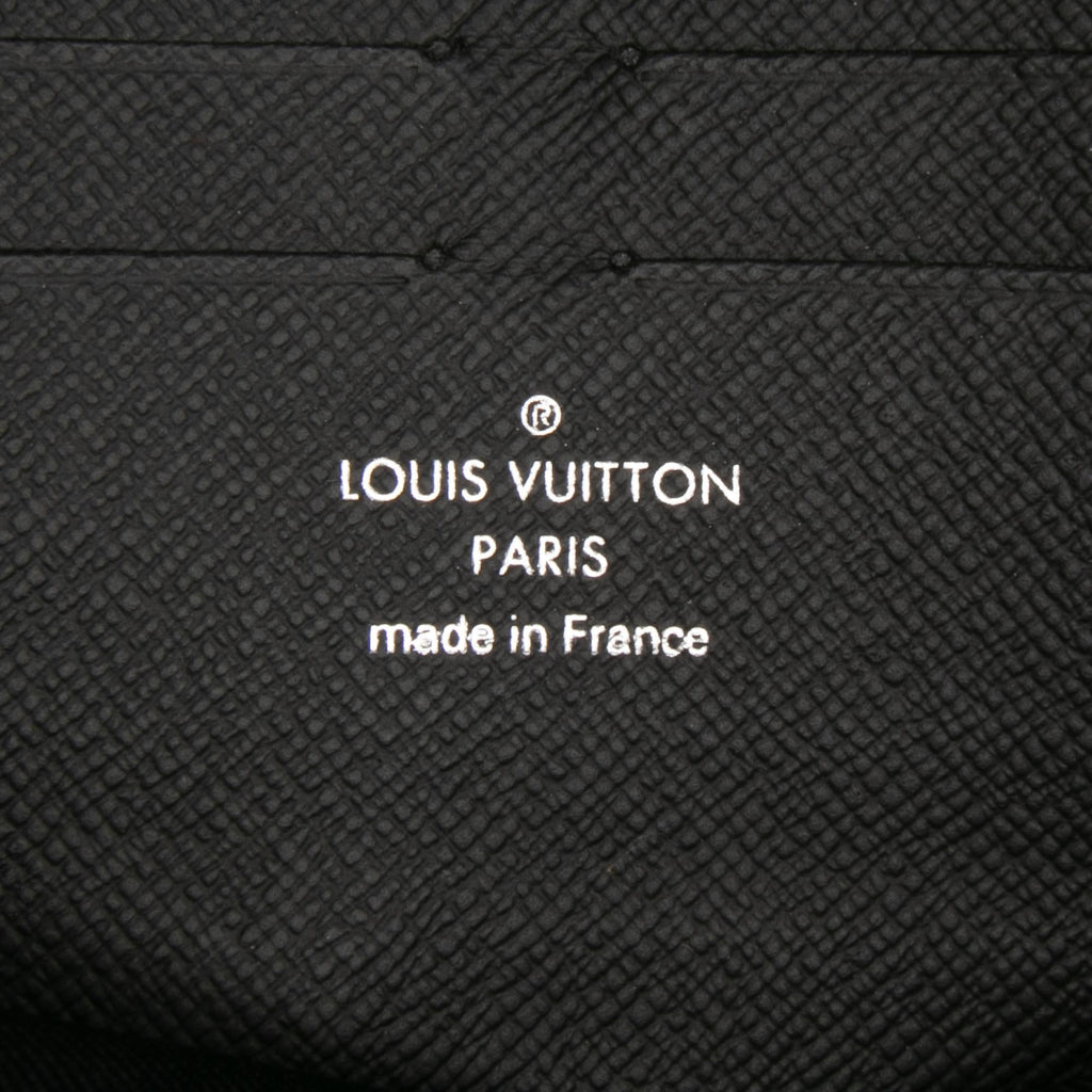 Louis Vuitton Damier Graphite Pixel Pochette Voyage MM
