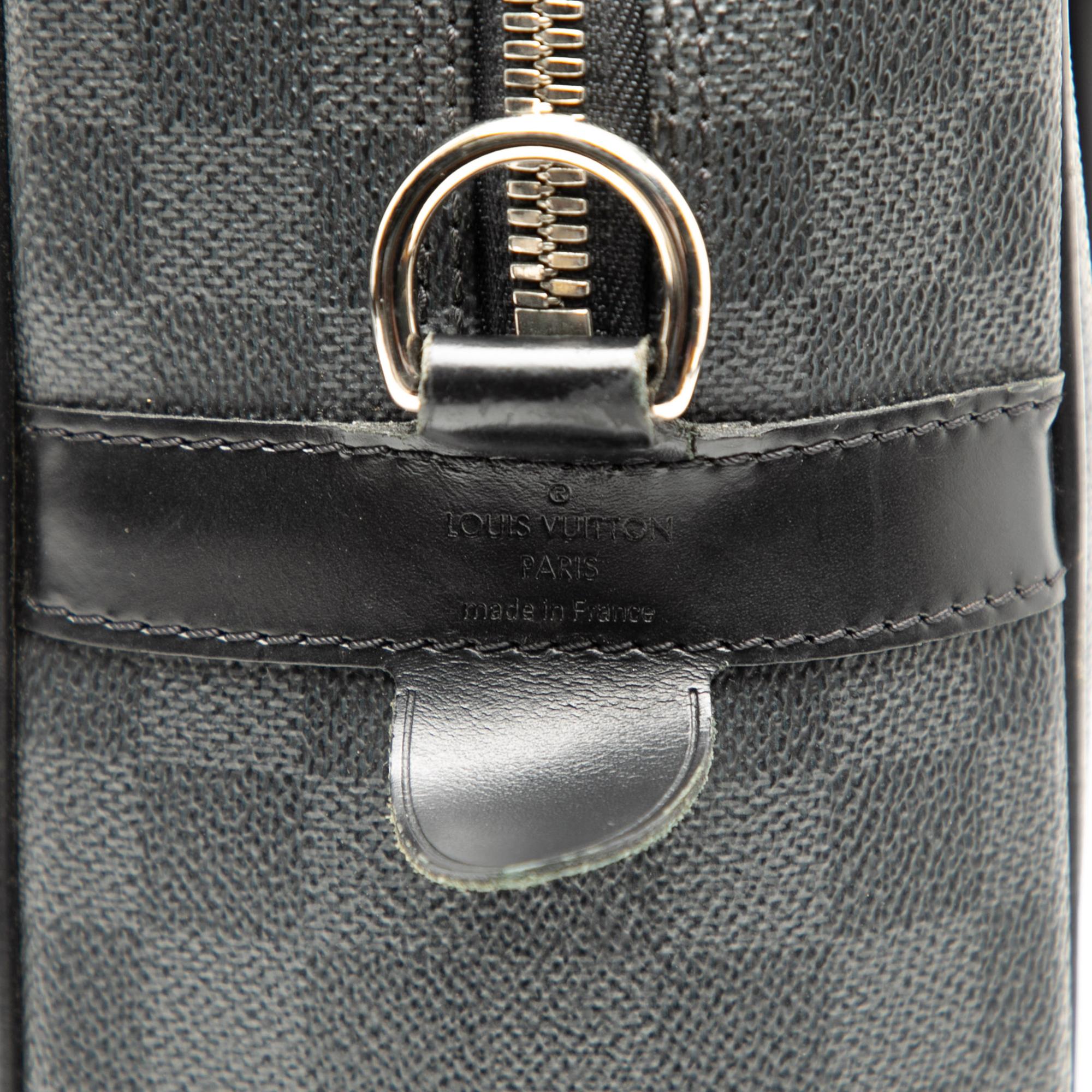 Louis Vuitton Damier Graphite Porte Documents Voyage GM