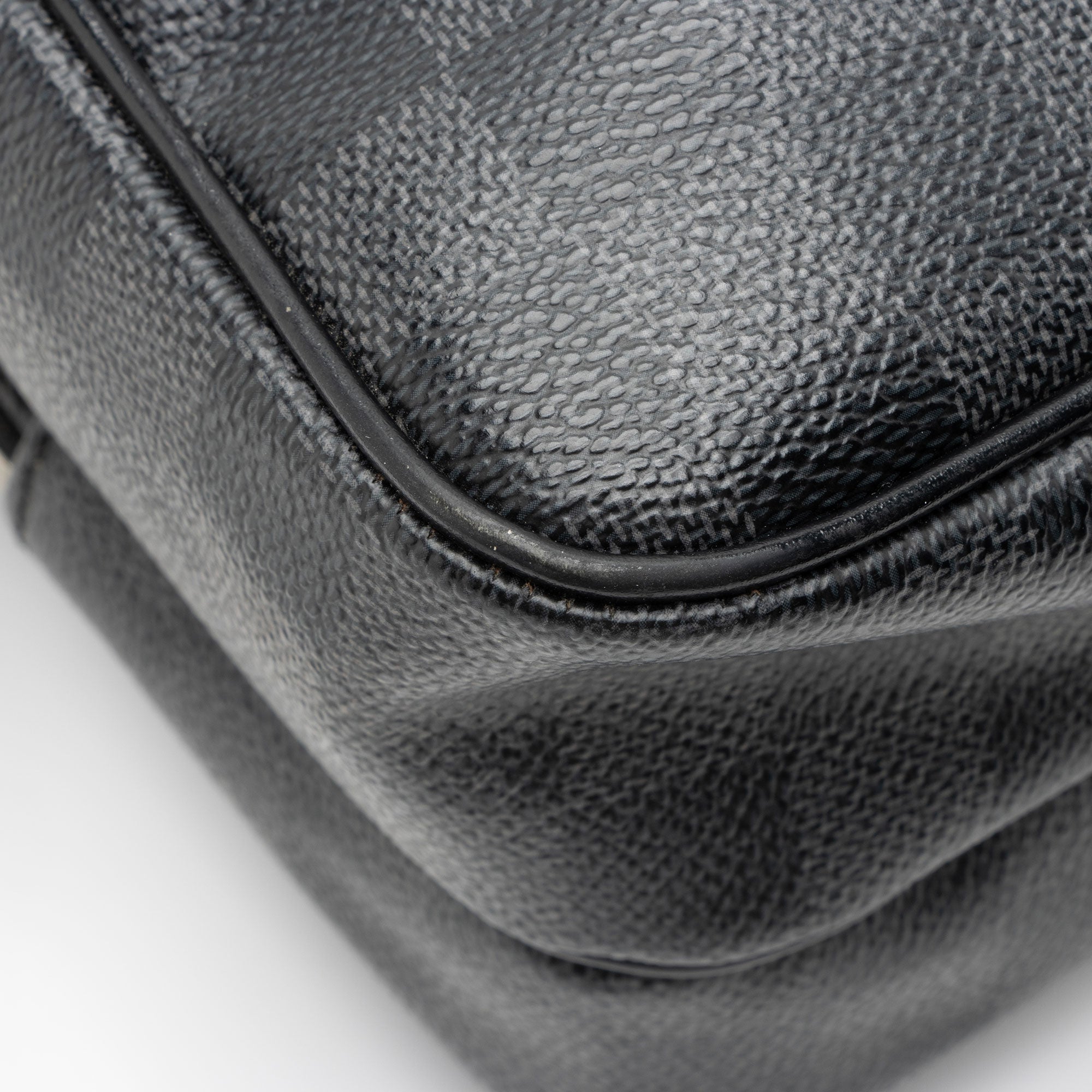 Louis Vuitton Damier Graphite Rem Messenger