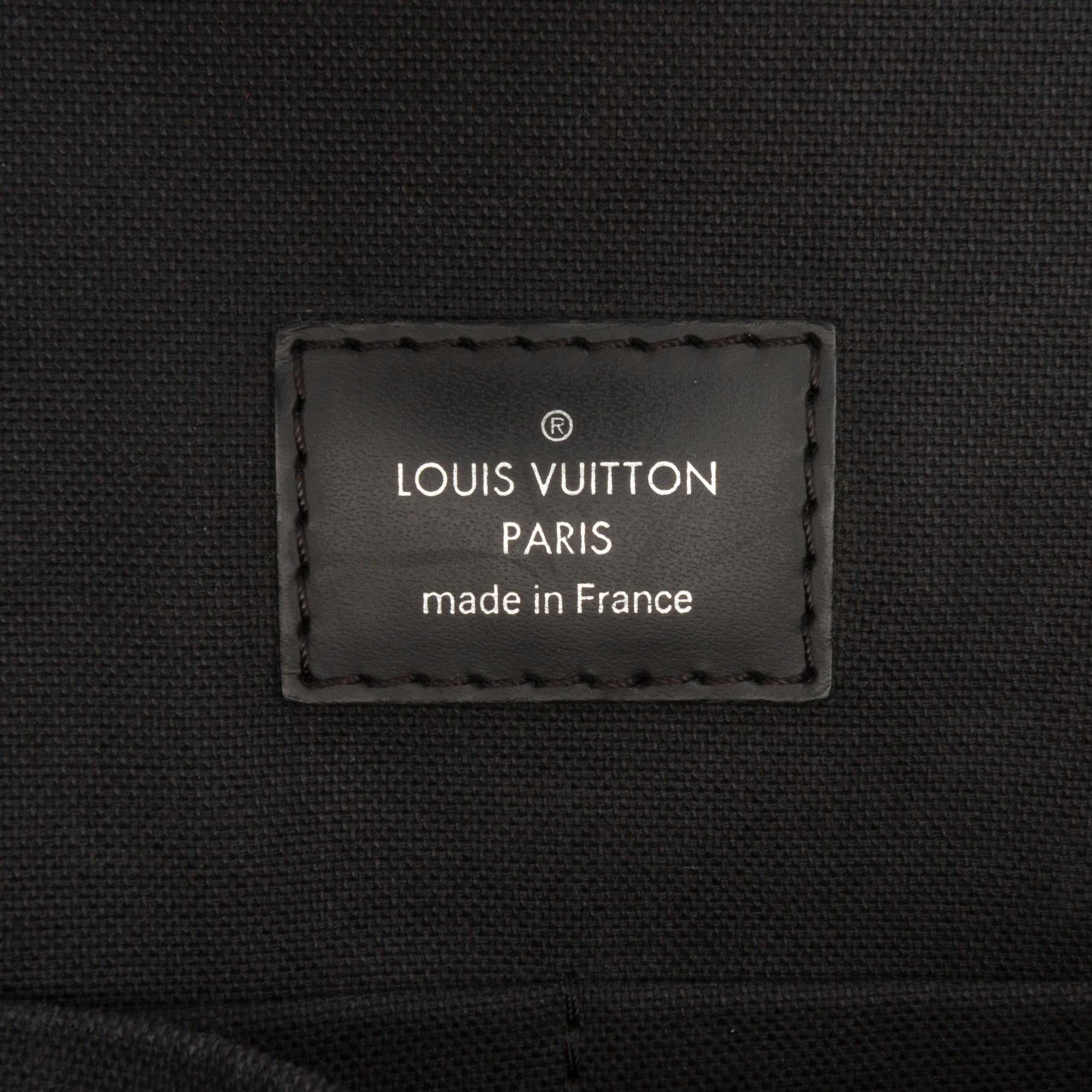 Louis Vuitton Damier Graphite Skyline Messenger MM
