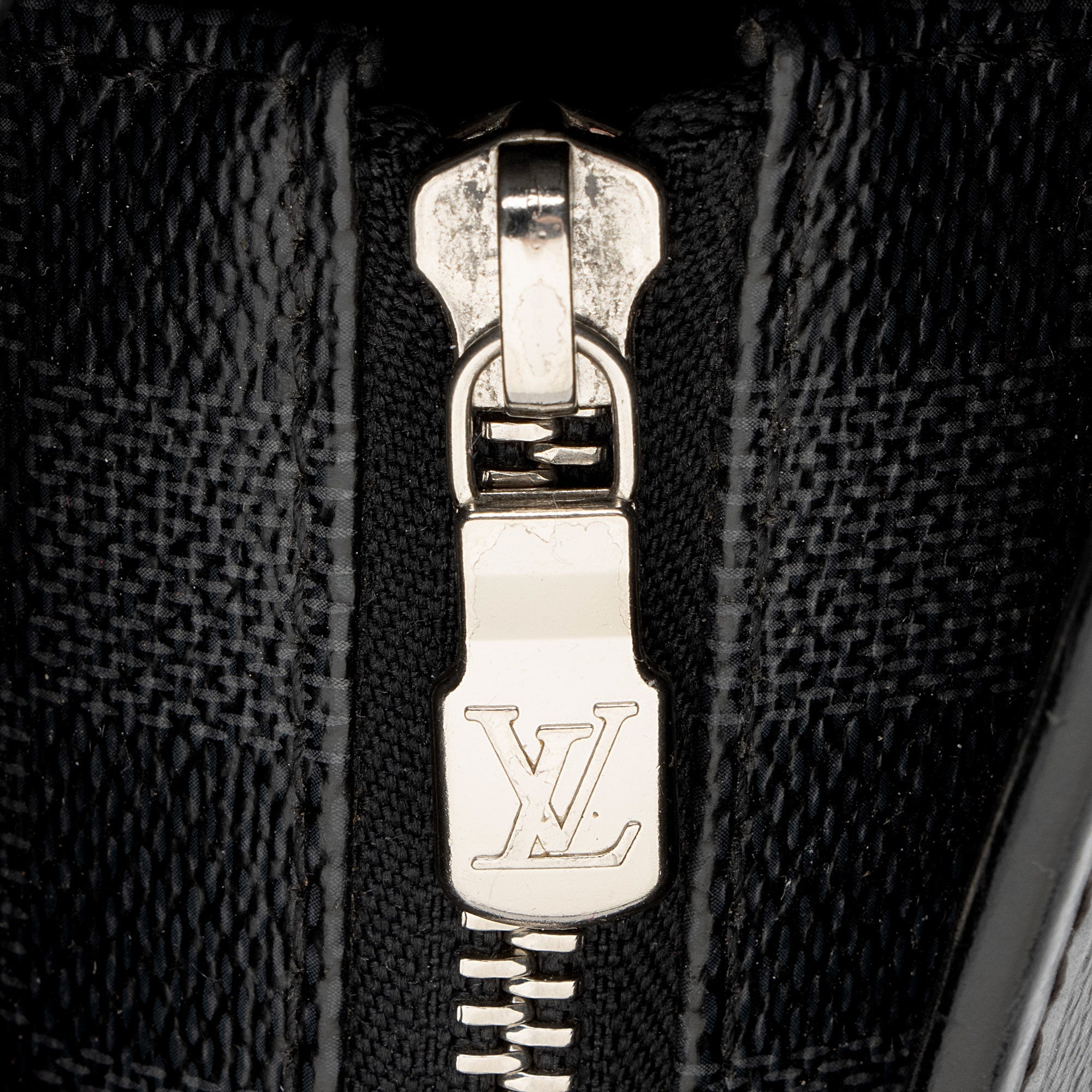 Louis Vuitton Damier Graphite Tadao PM Tote