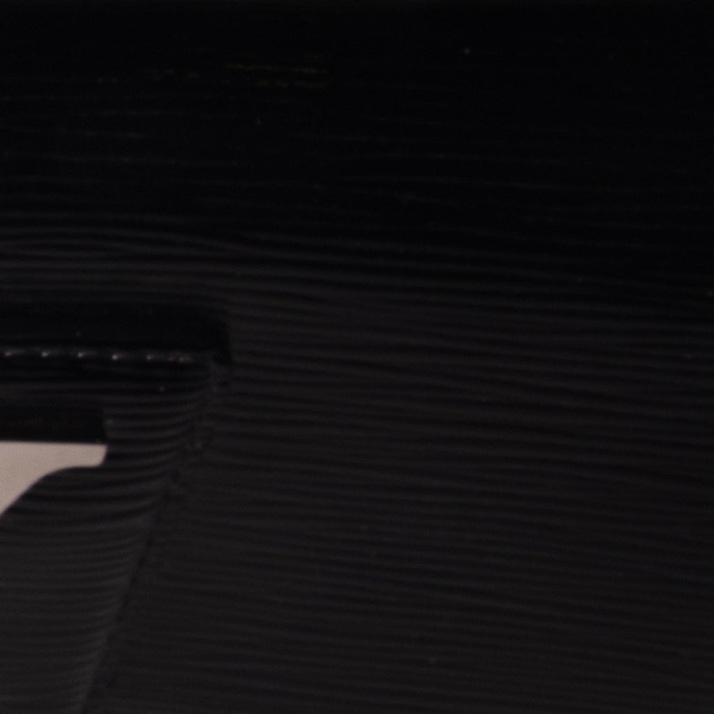 Louis Vuitton Electric Epi Sobe Clutch (SHG-34553)