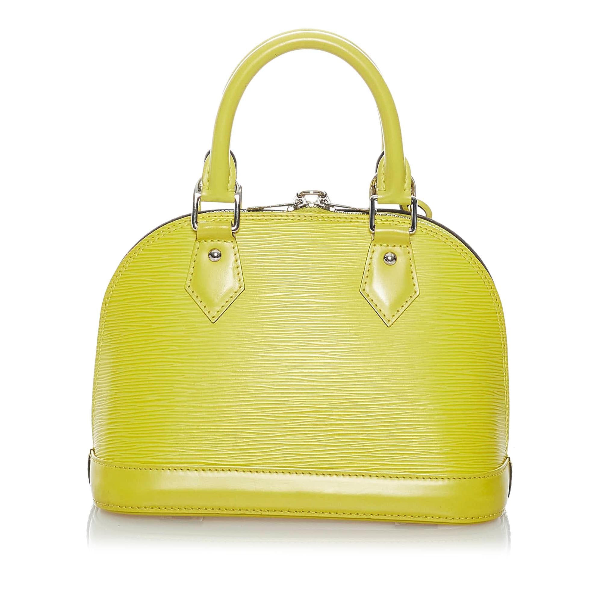Louis Vuitton Epi Alma BB (SHG-MddvlM)