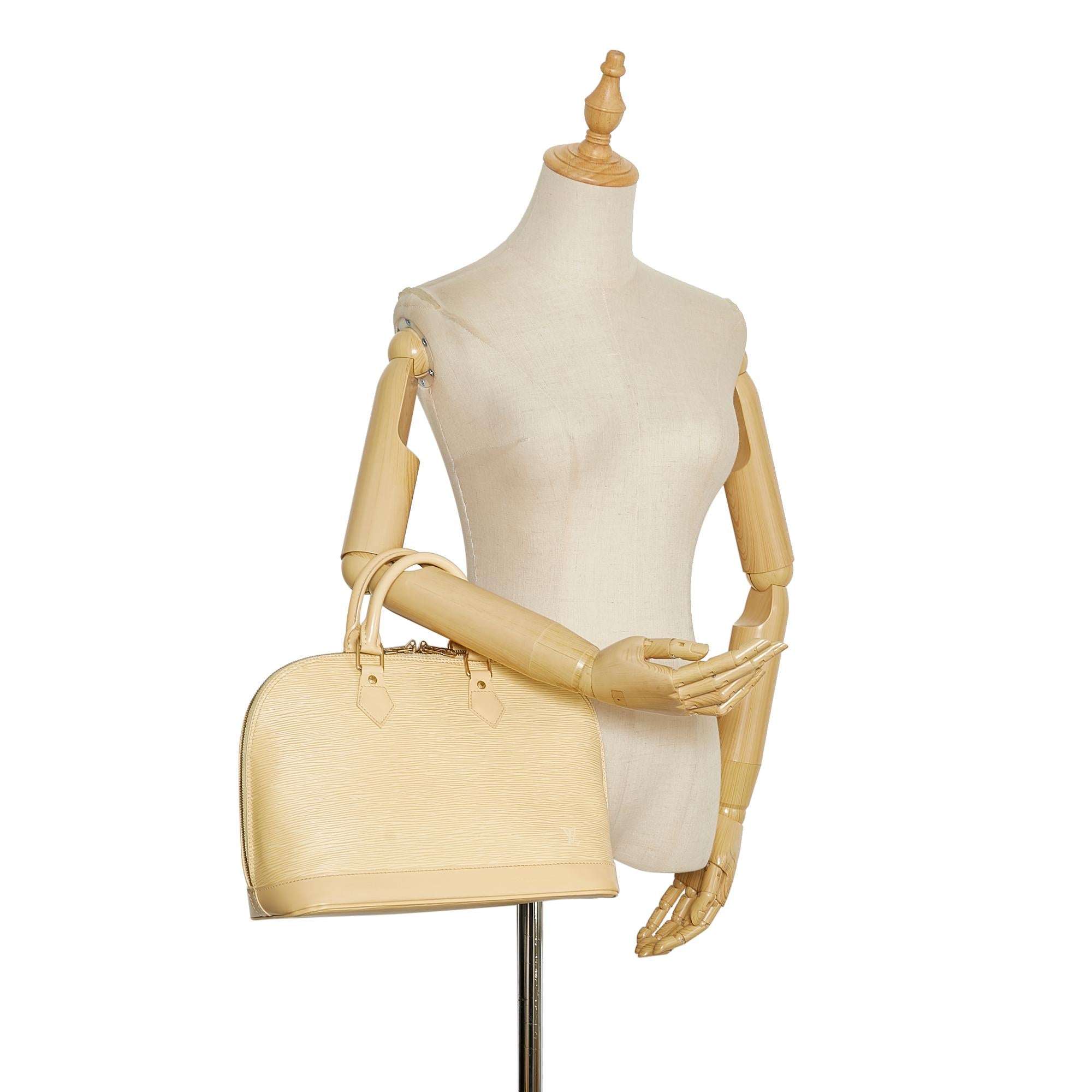 Louis Vuitton Epi Alma PM (SHG-36015)