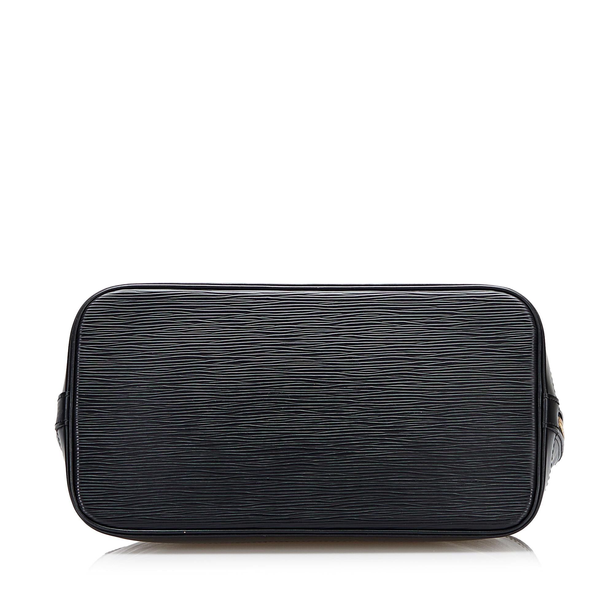 Louis Vuitton Epi Alma PM (SHG-NPi7Aa)