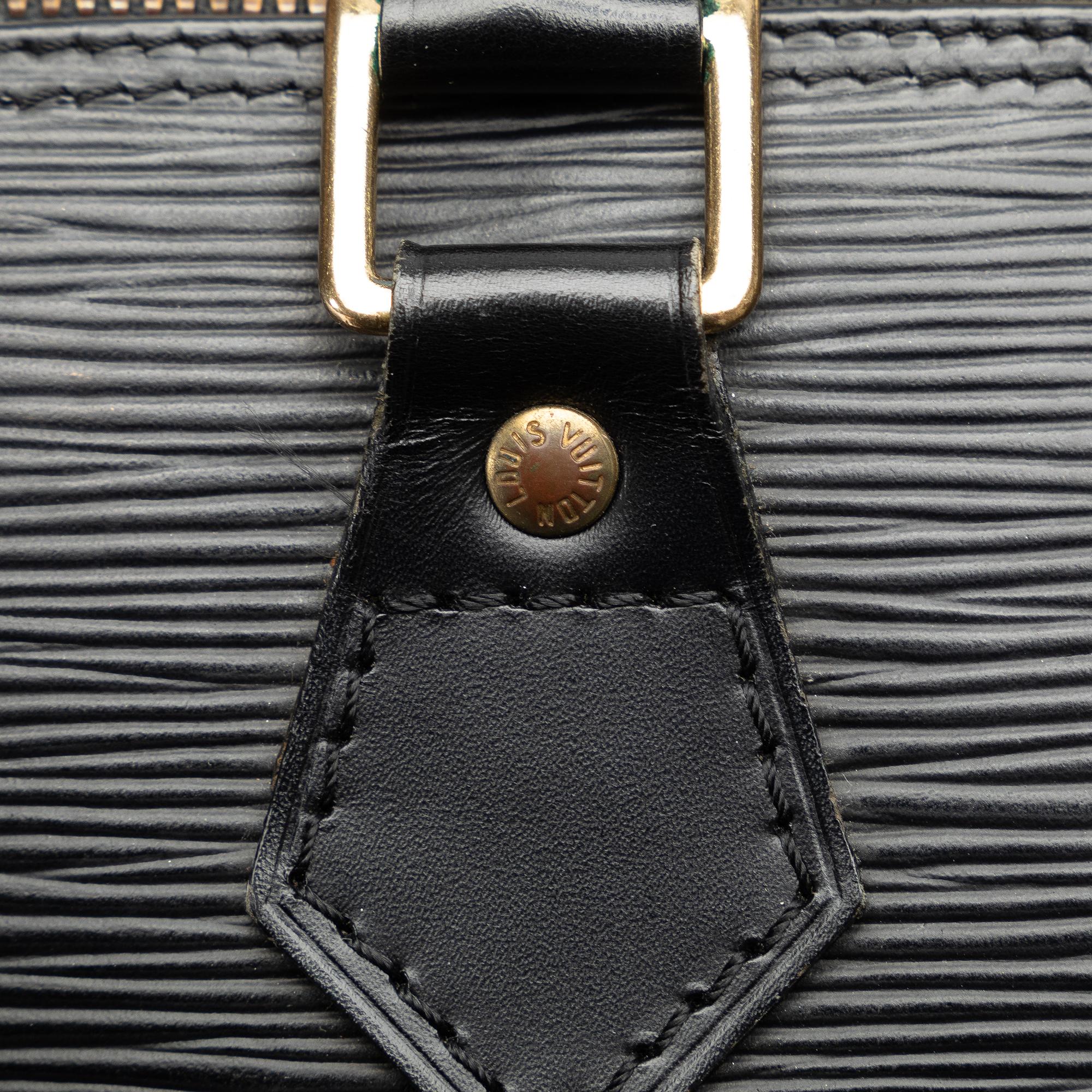 Louis Vuitton Epi Alma PM (SHG-CBfk3B)