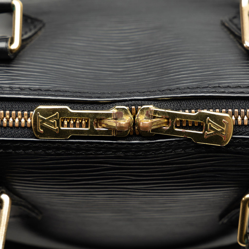 Louis Vuitton Epi Alma PM (SHG-CBfk3B)