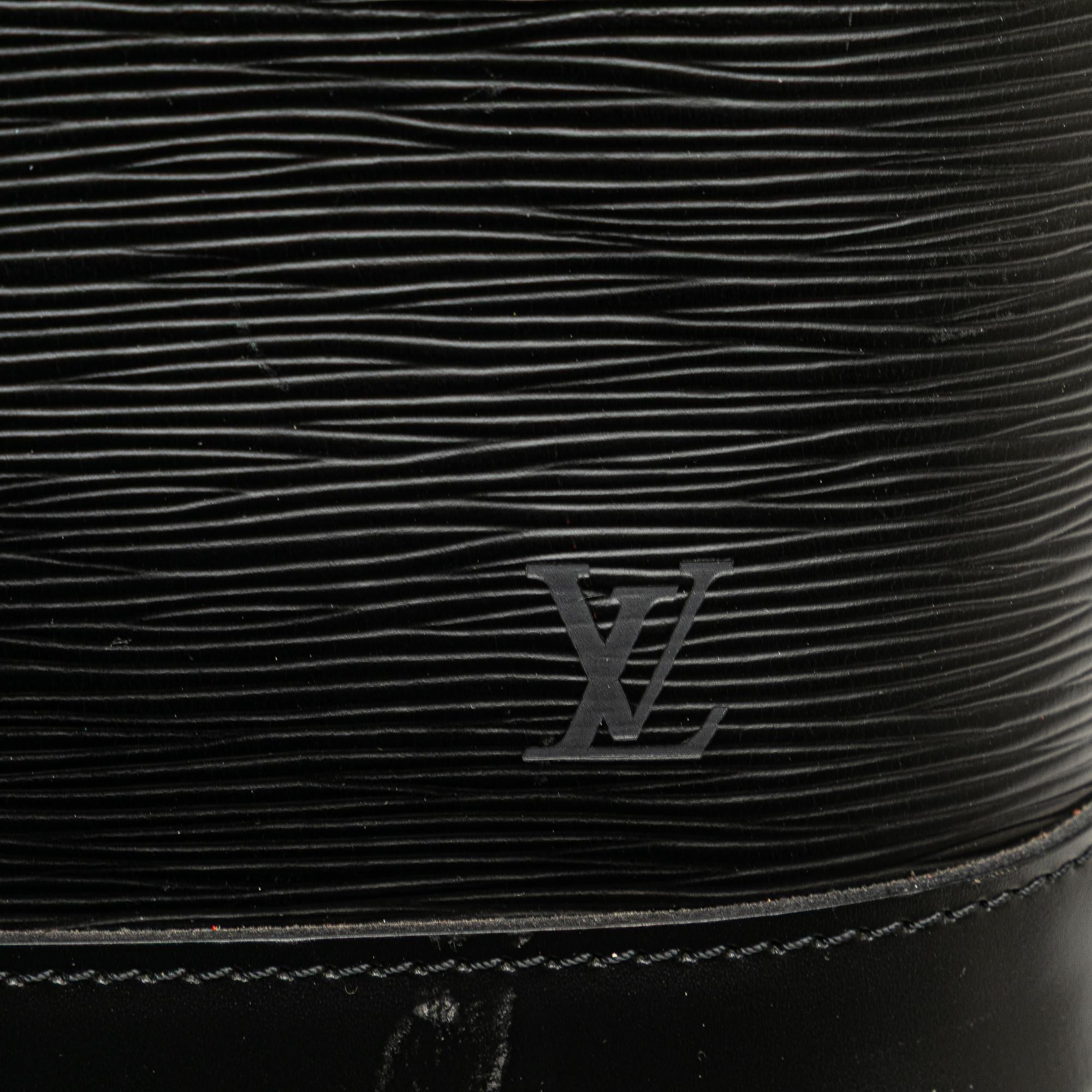 Louis Vuitton Epi Alma PM