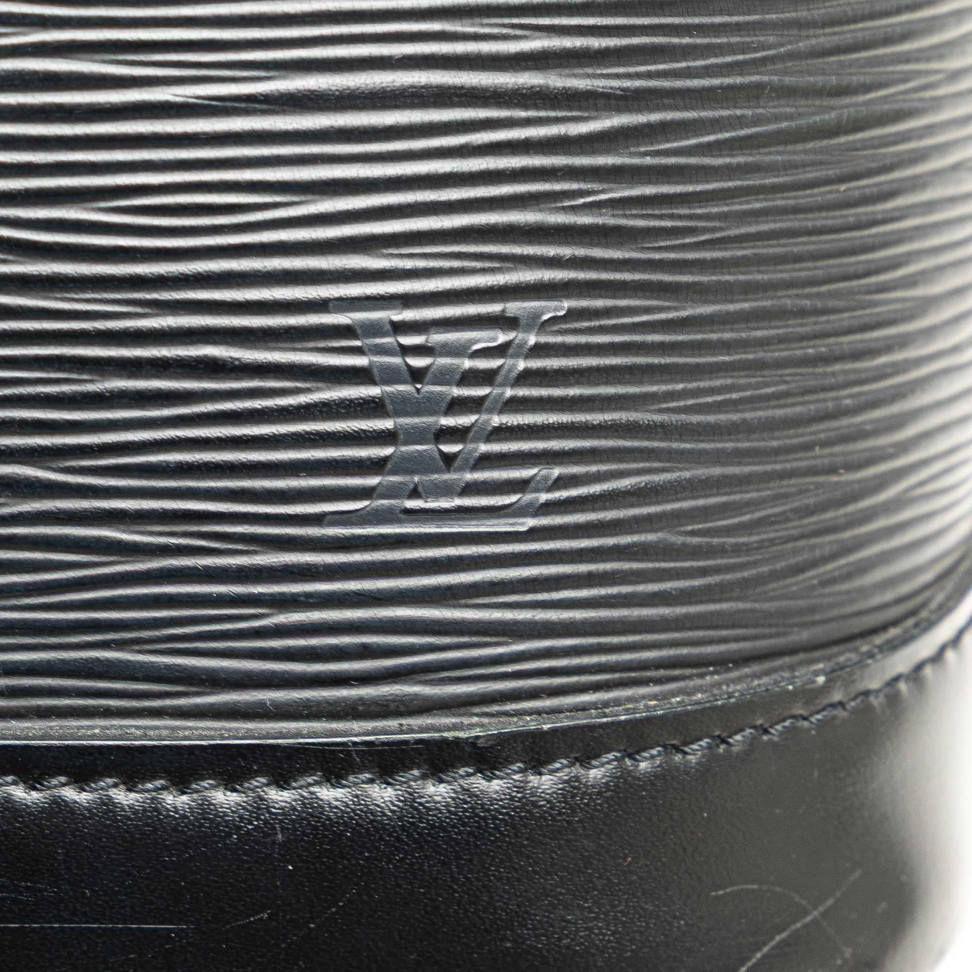 Louis Vuitton Epi Alma PM