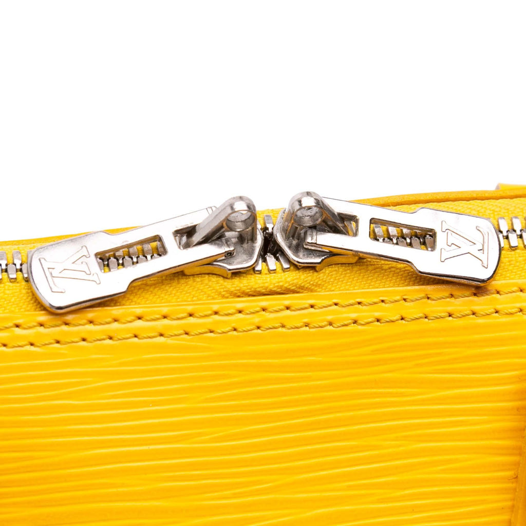 Louis Vuitton Epi Alma PM