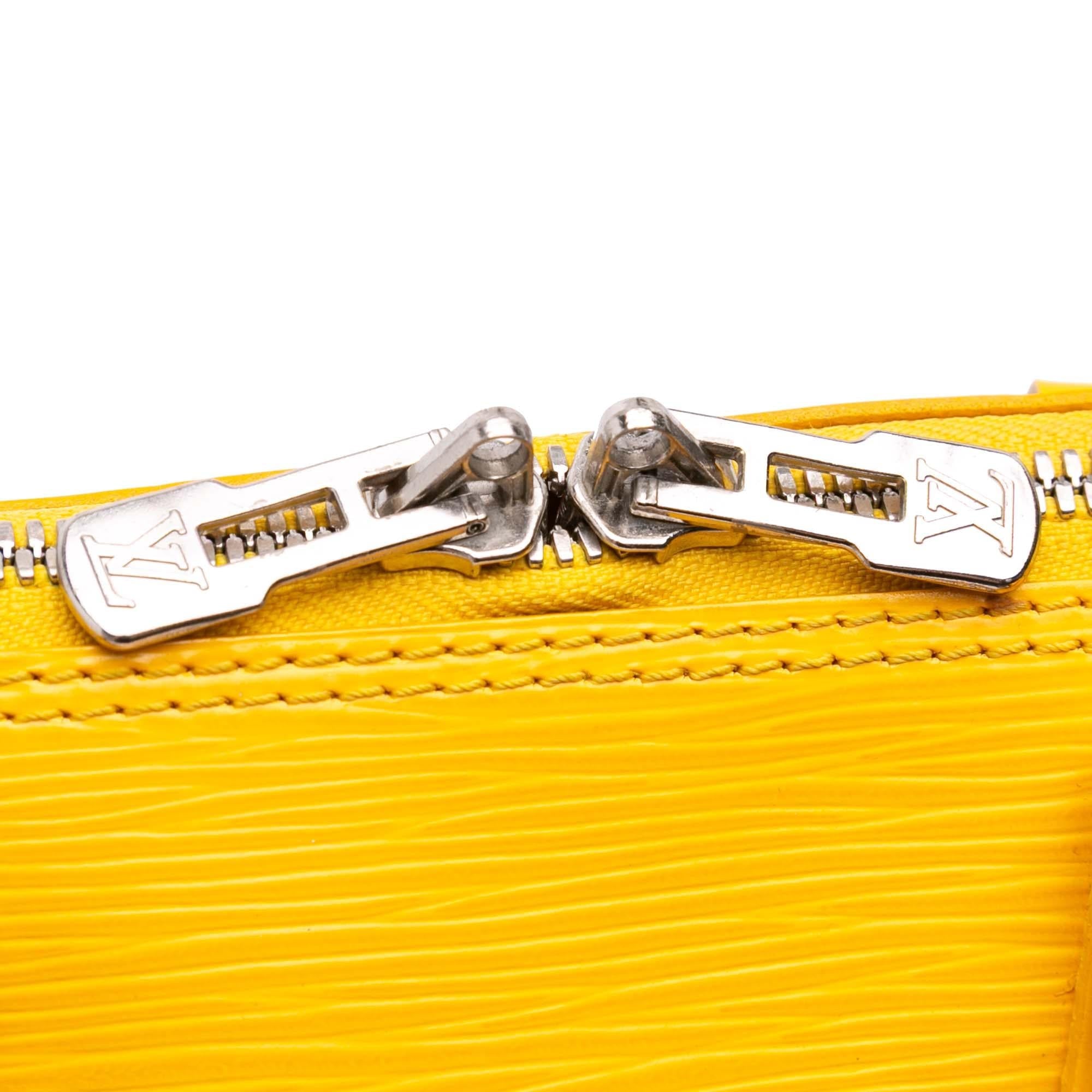 Louis Vuitton Epi Alma PM