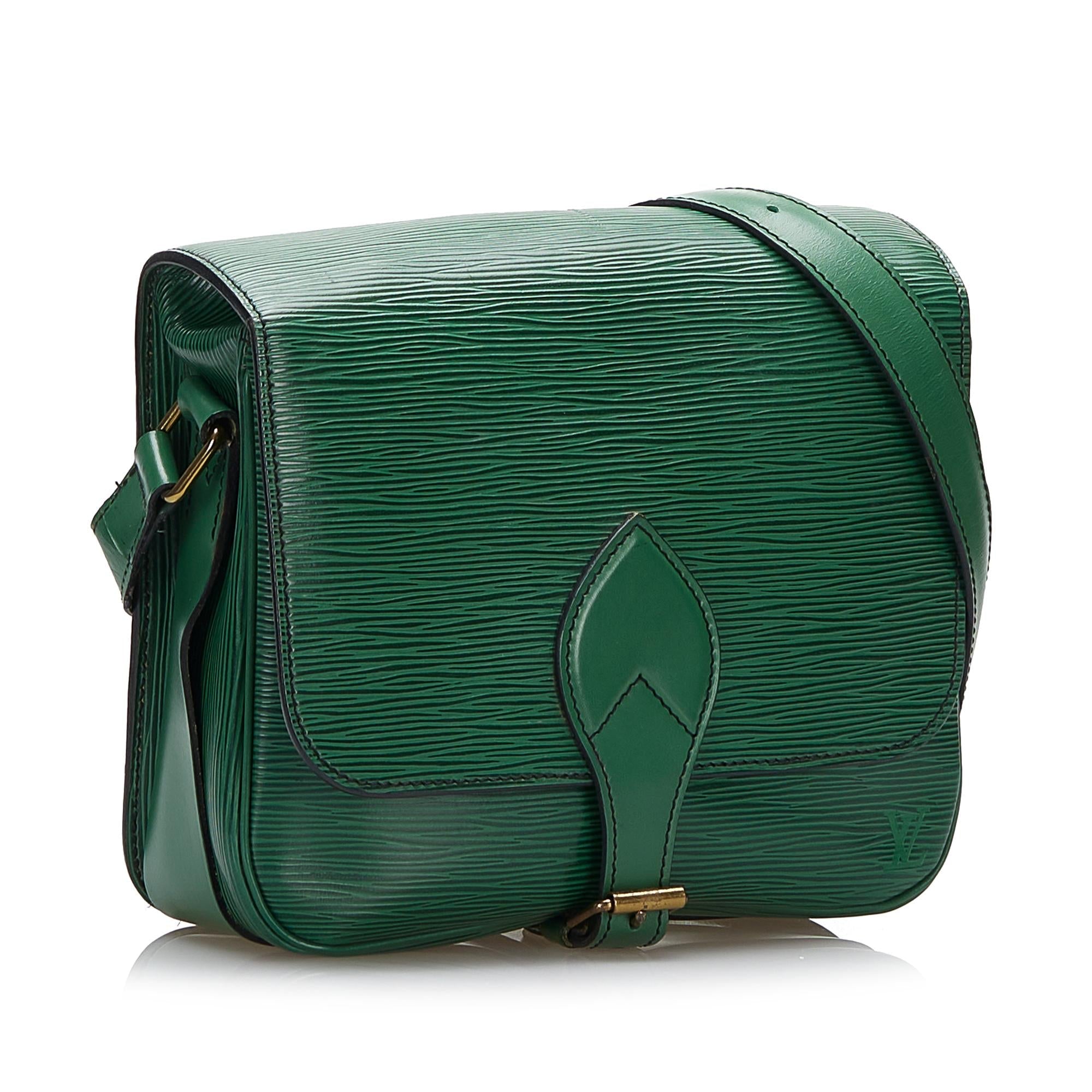 Louis Vuitton Epi Cartouchiere MM (SHG-37549)