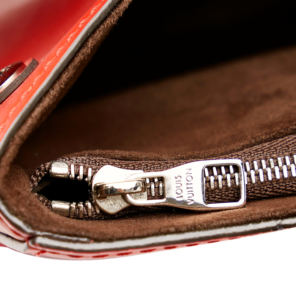 Louis Vuitton Epi Cluny BB (SHG-4bn1Ur)