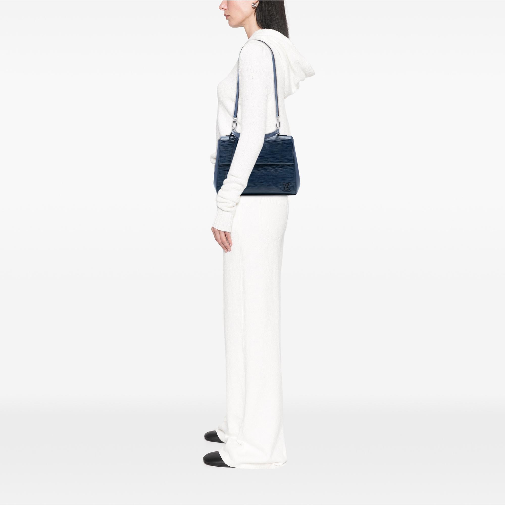 Louis Vuitton Epi Cluny MM