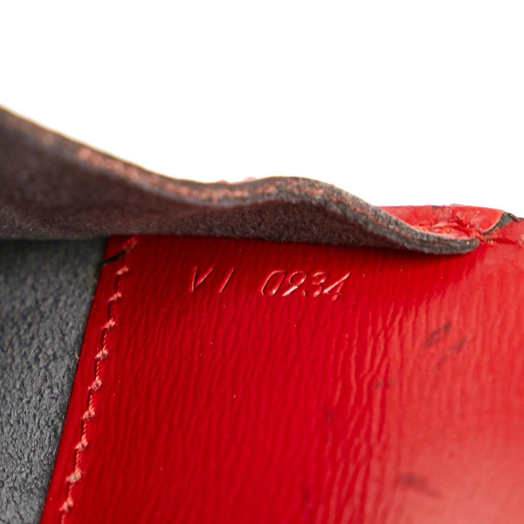 Louis Vuitton Epi Cluny (SHG-23774)
