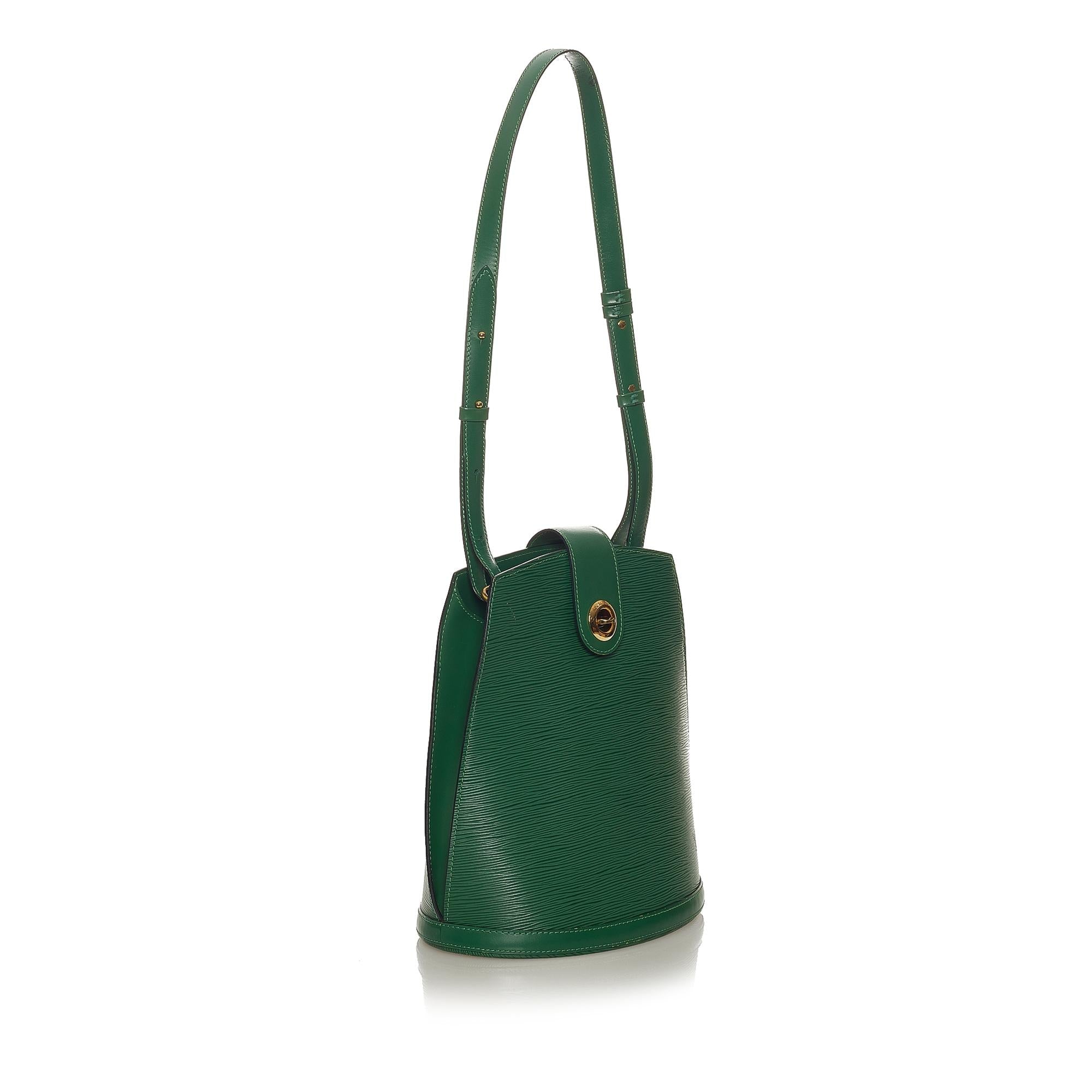 Louis Vuitton Epi Cluny (SHG-27407)