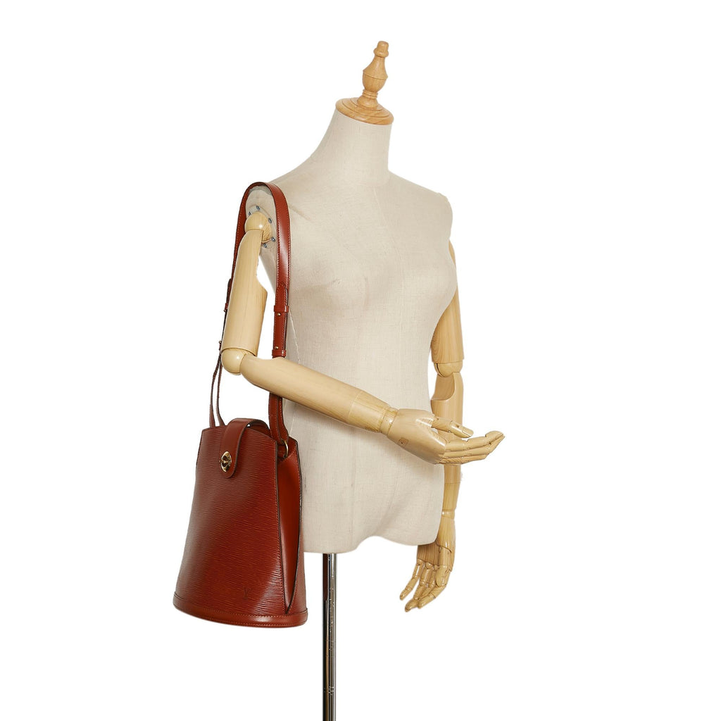 Louis Vuitton Epi Cluny (SHG-35925)