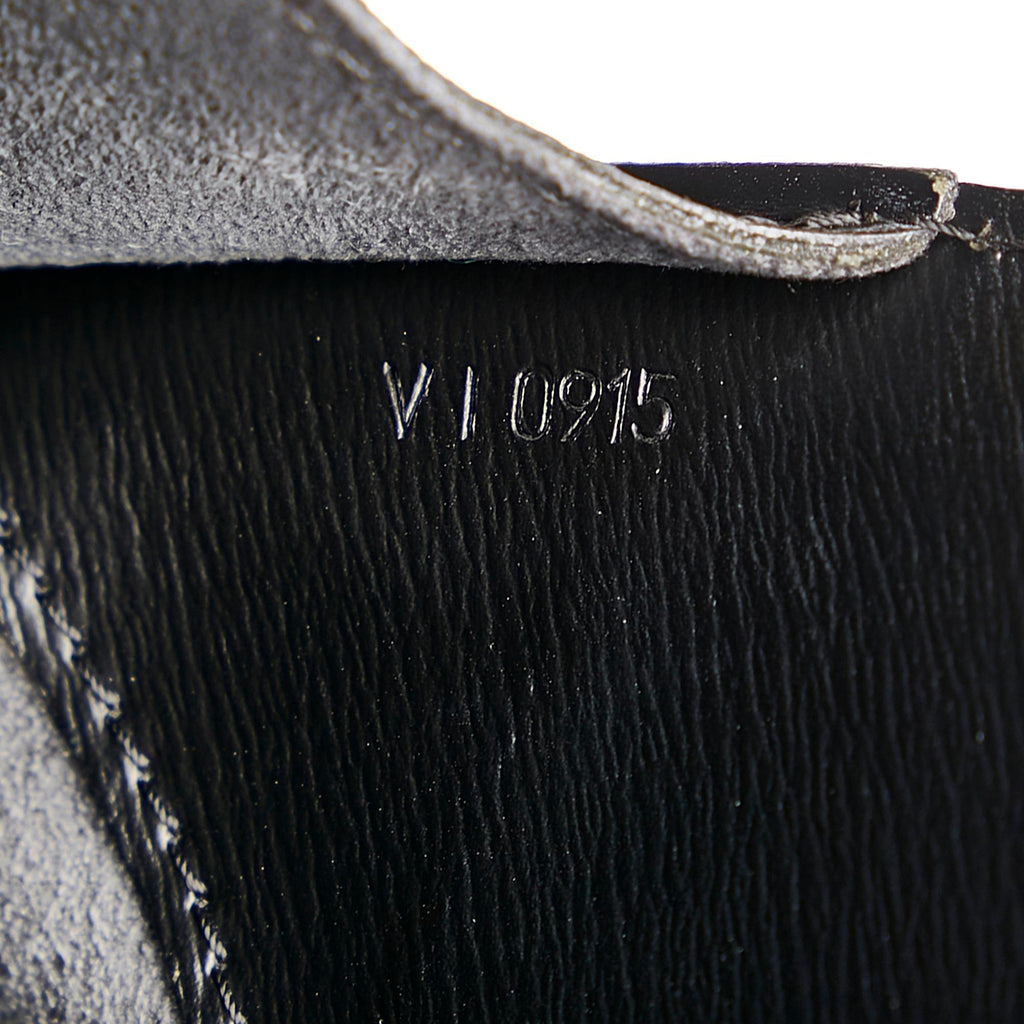 Louis Vuitton Epi Cluny (SHG-36748)