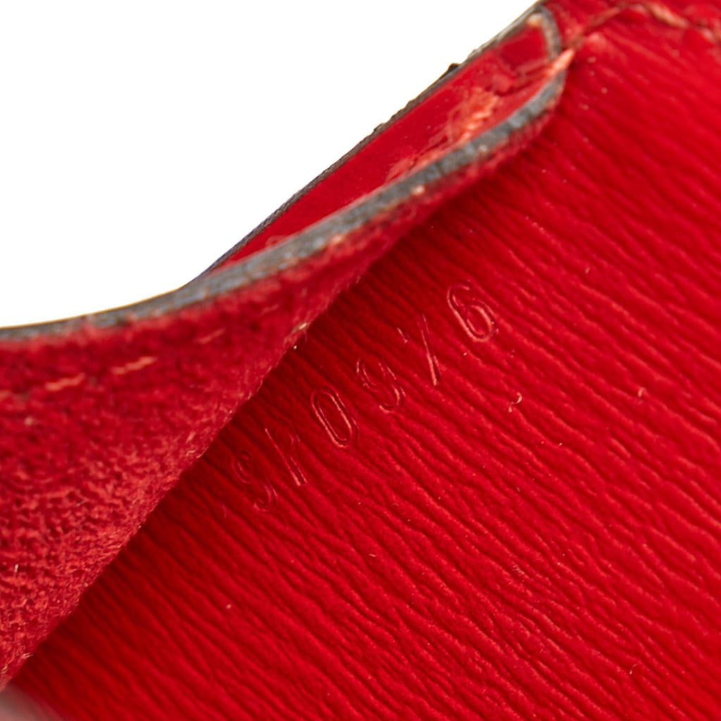 Louis Vuitton Epi Cluny (SHG-Py6lGx)